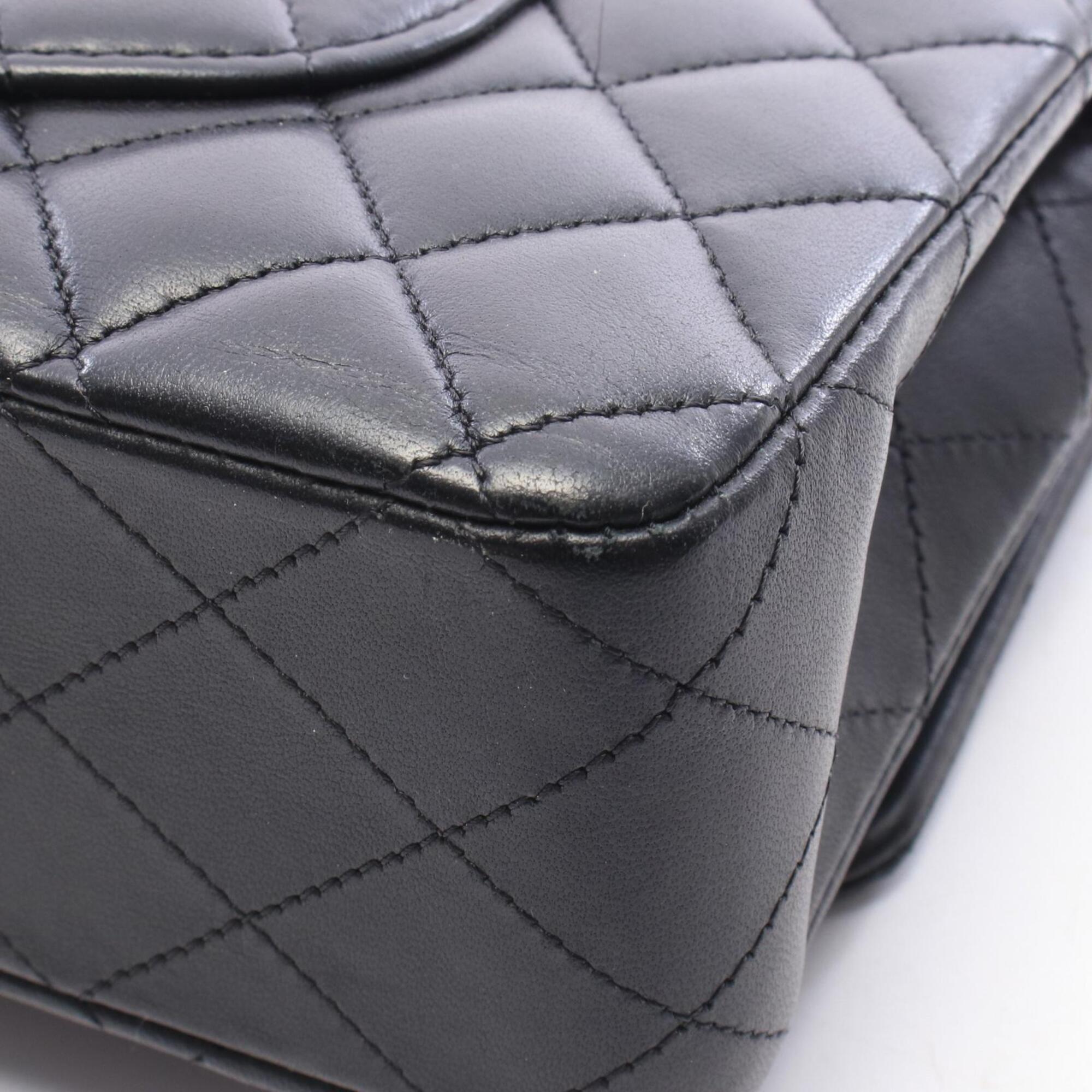 Chanel Black Leather Handbag Shoulder Bag (Pre-Owned)