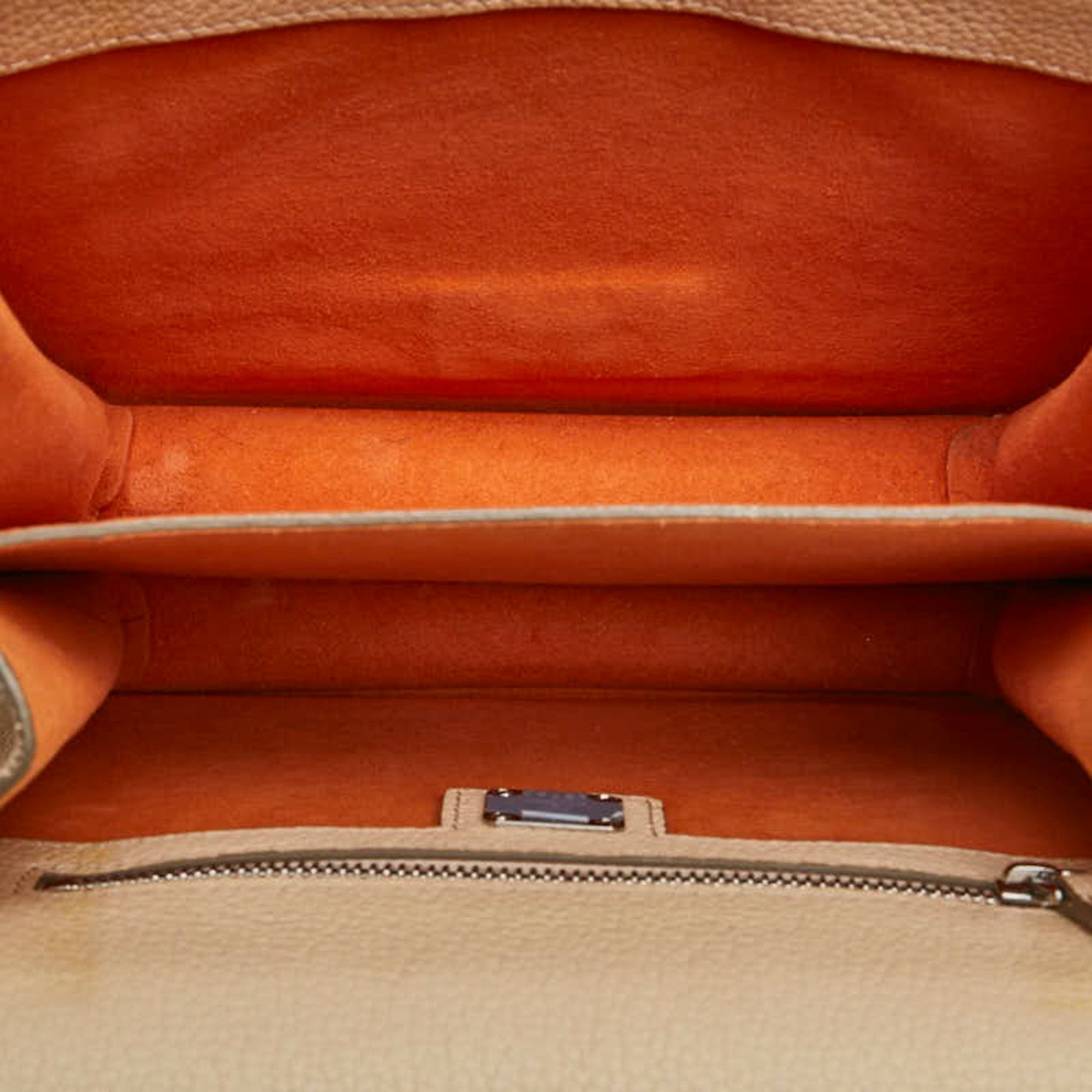 Mcm Beige Leather Shoulder Bag (Pre-Owned)
