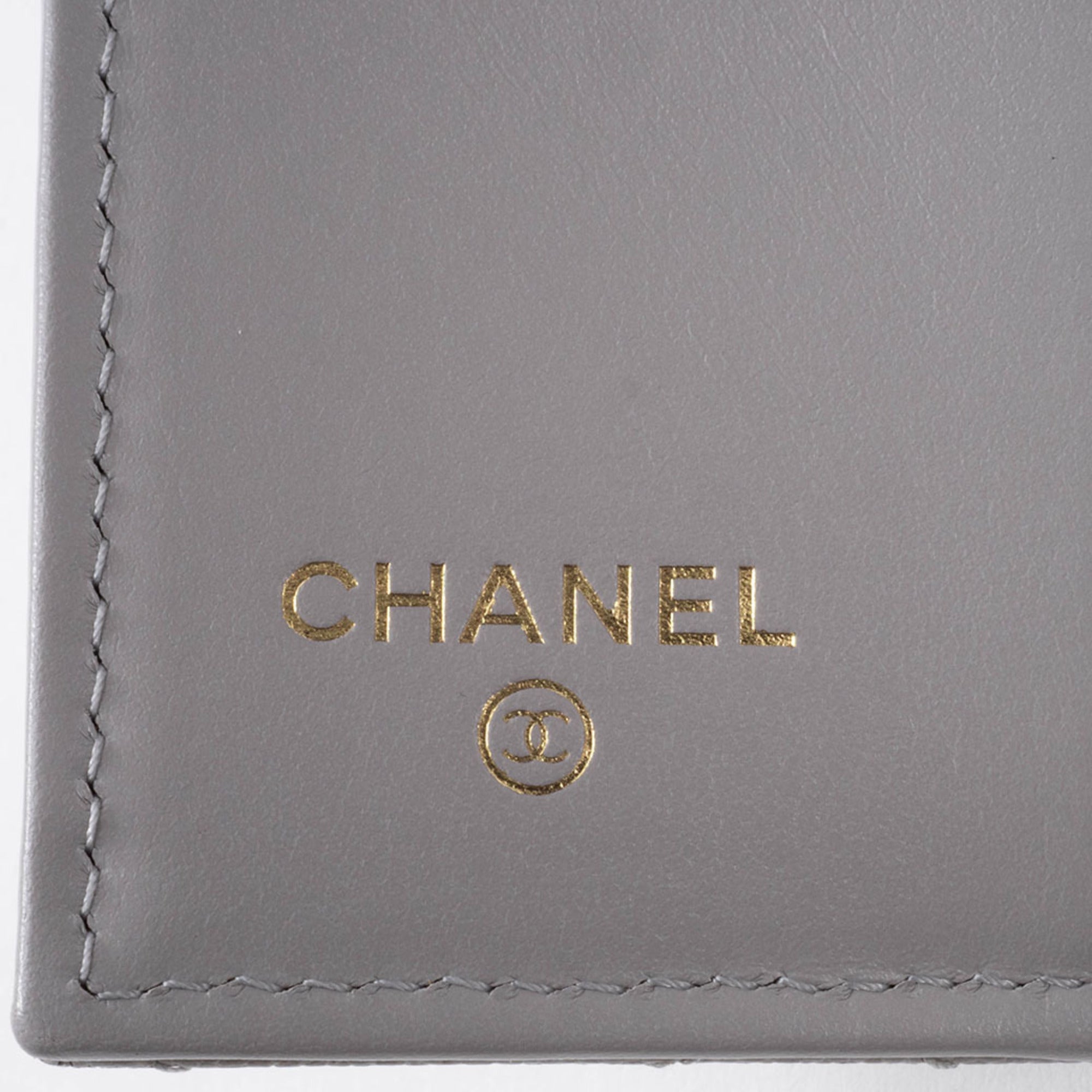 Chanel Grayish Leather Wallet (Tri-Fold) (Pre-Owned)