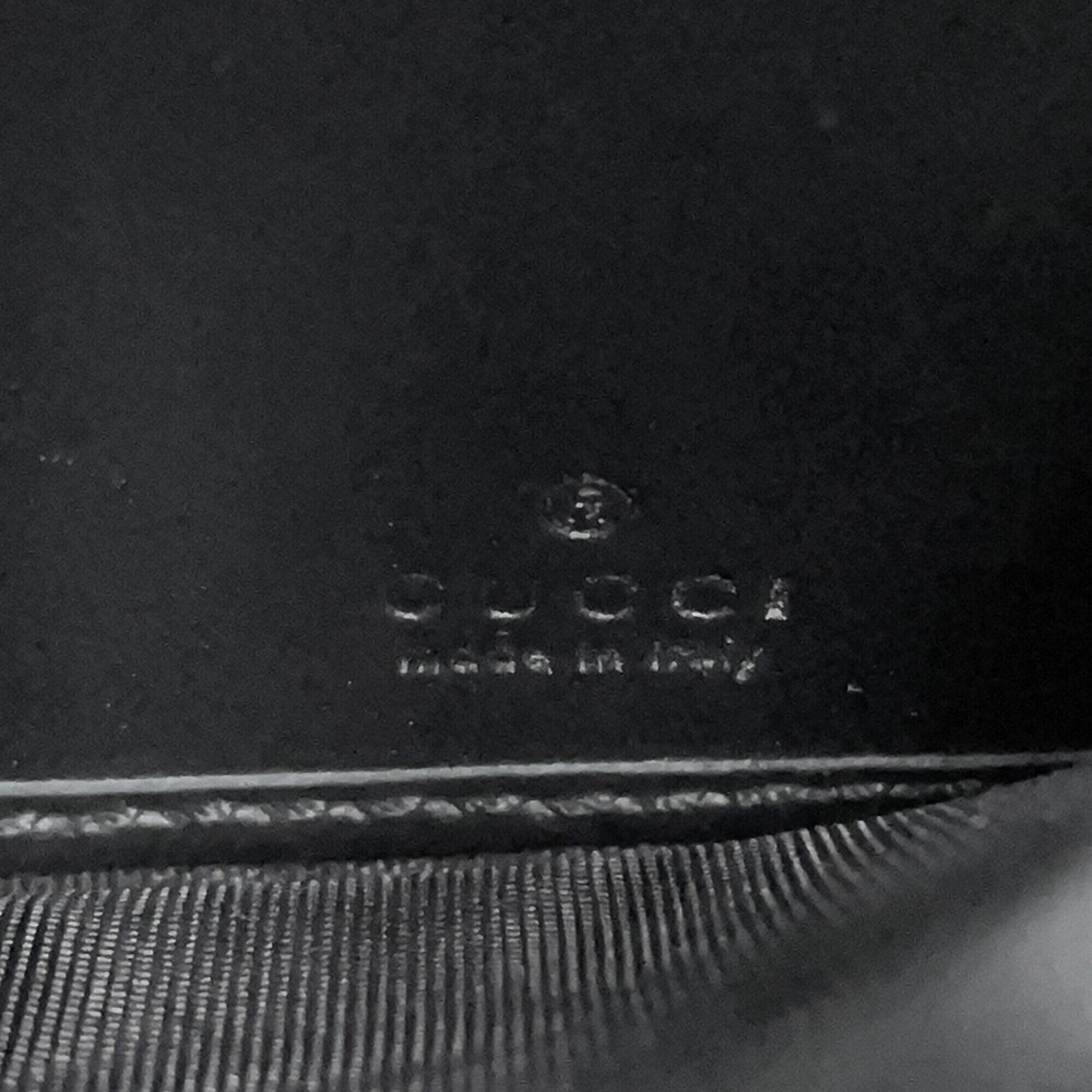 Gucci Black Gg Leather Chain/Shoulder Wallet (Pre-Owned)
