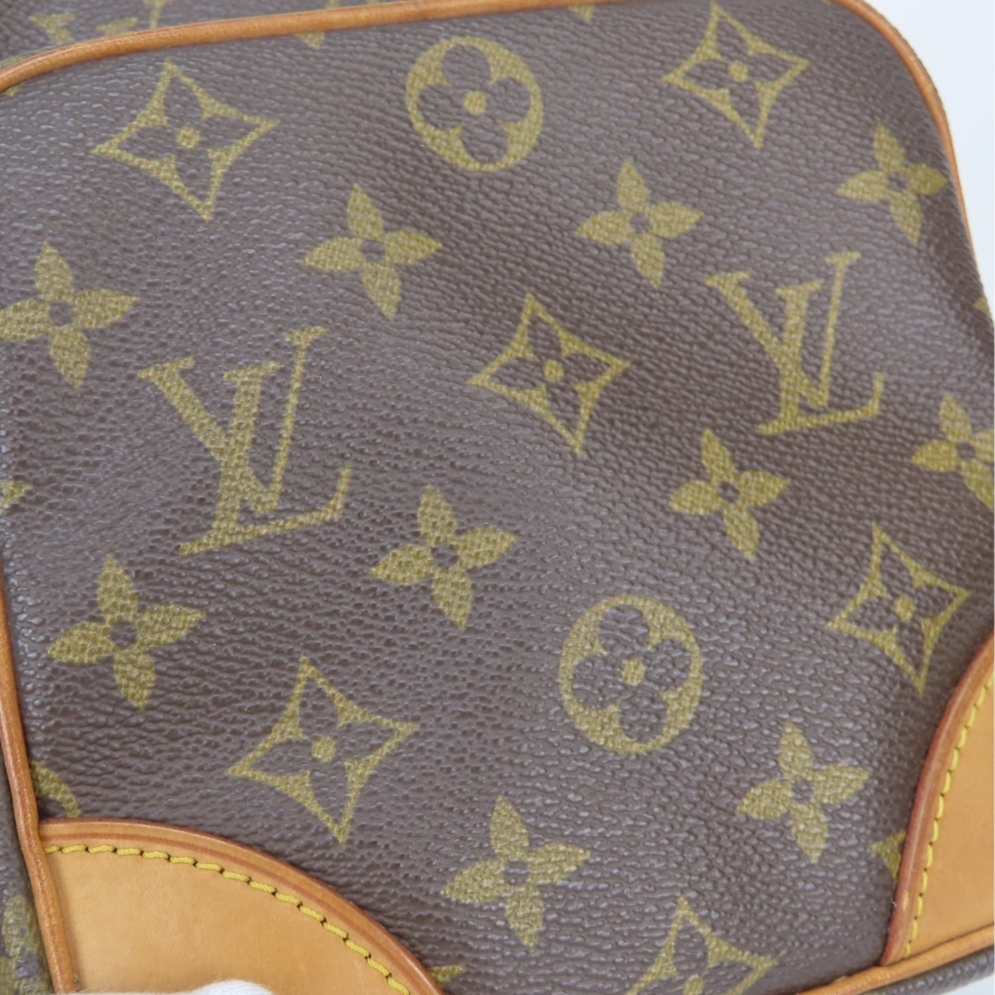 Louis Vuitton Brown Galle Monogram Shoulder Bag (Pre-Owned)