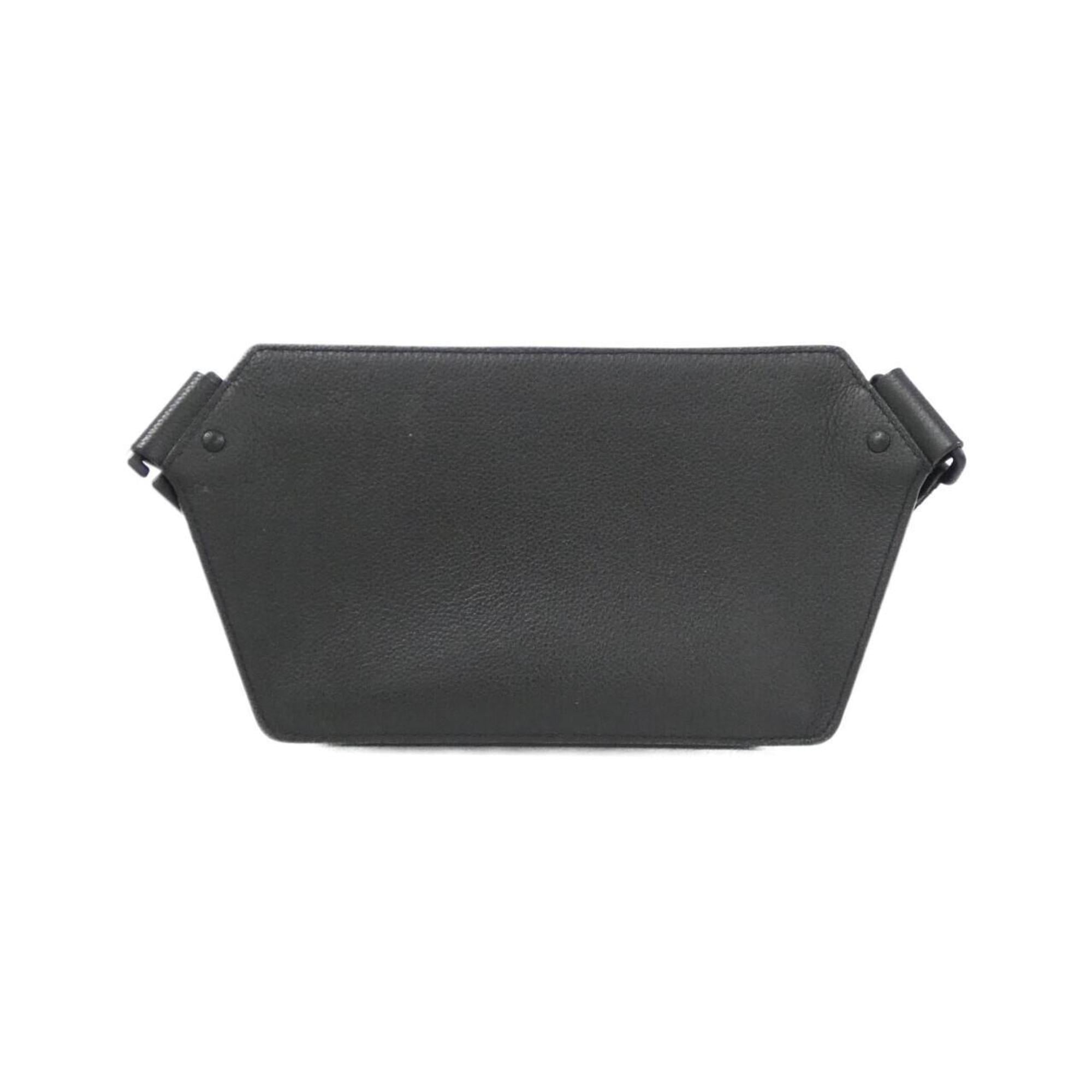 Louis Vuitton Black Leather Shoulder Bag (Pre-Owned)