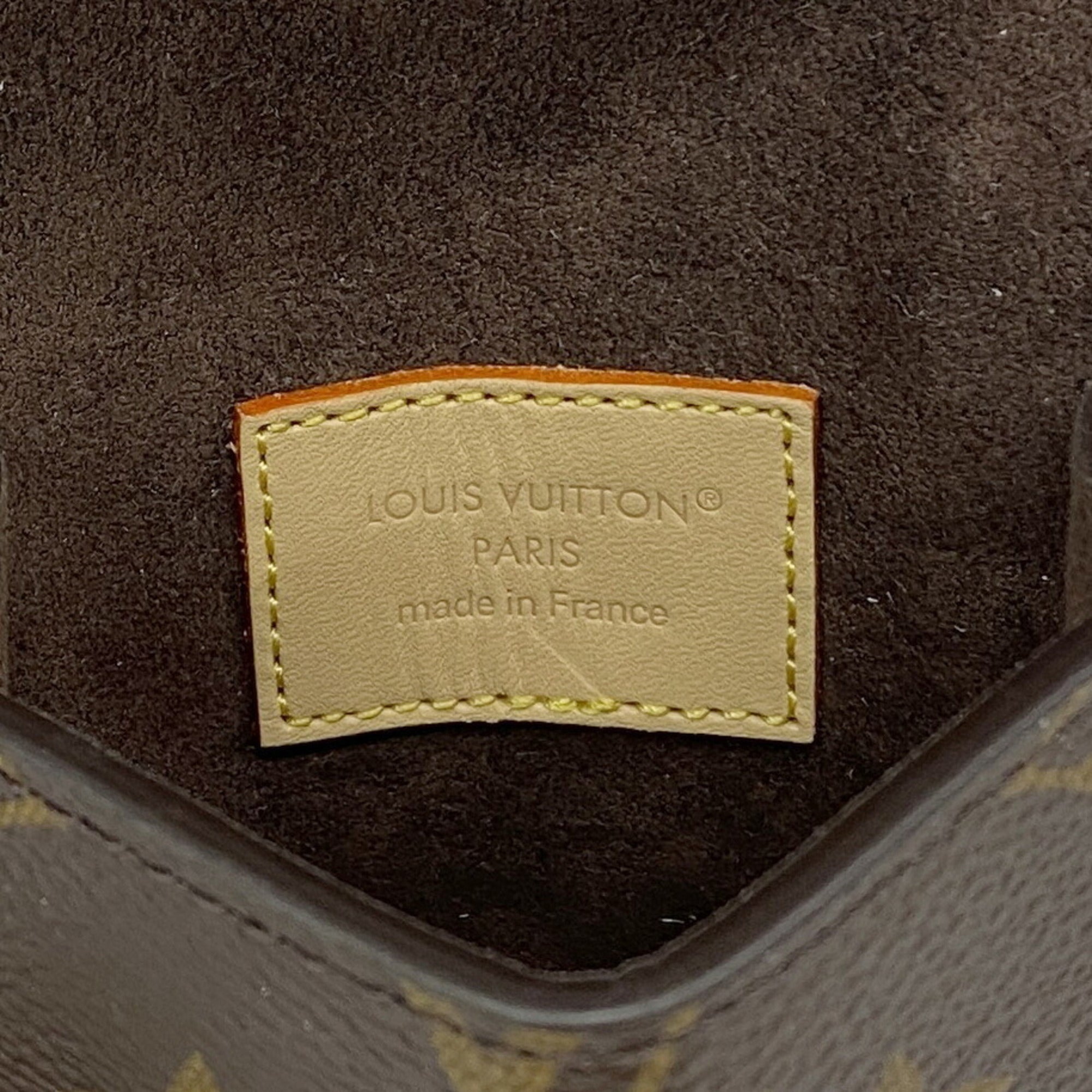 Louis Vuitton Brown Shoulder Bag (Pre-Owned)