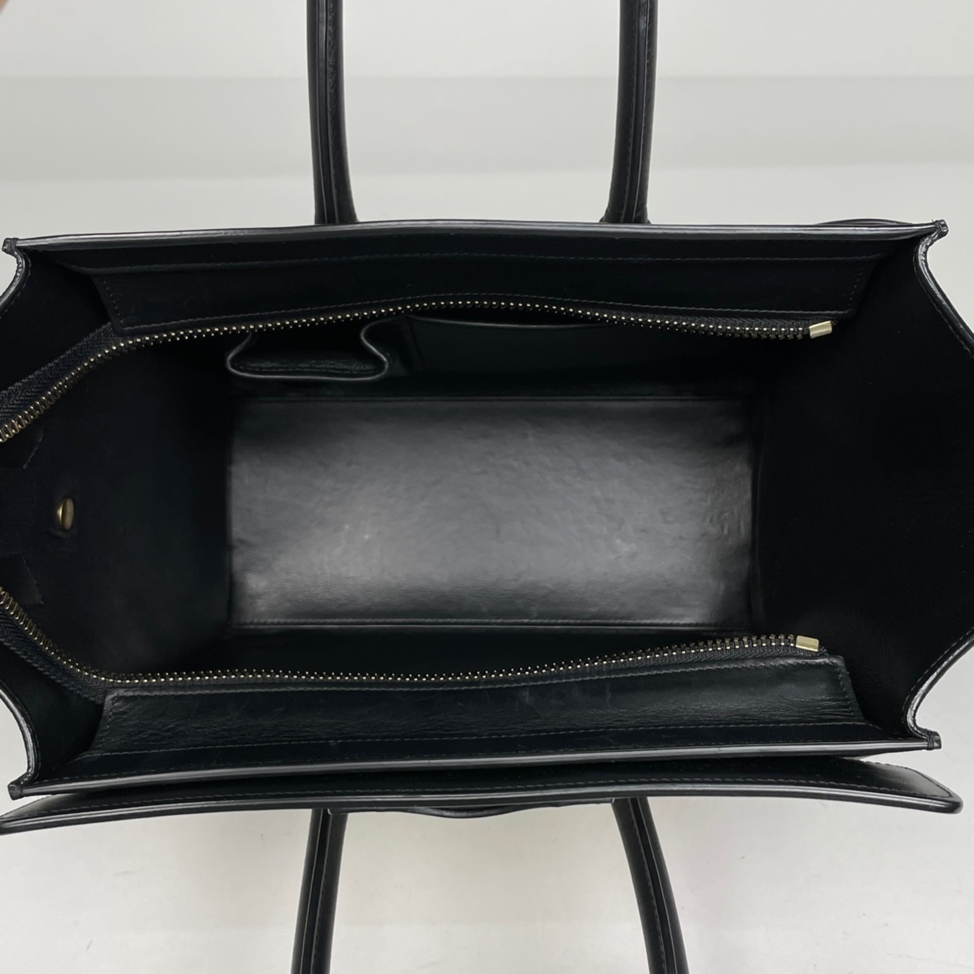 Celine Black White Leather Handbag (Pre-Owned)