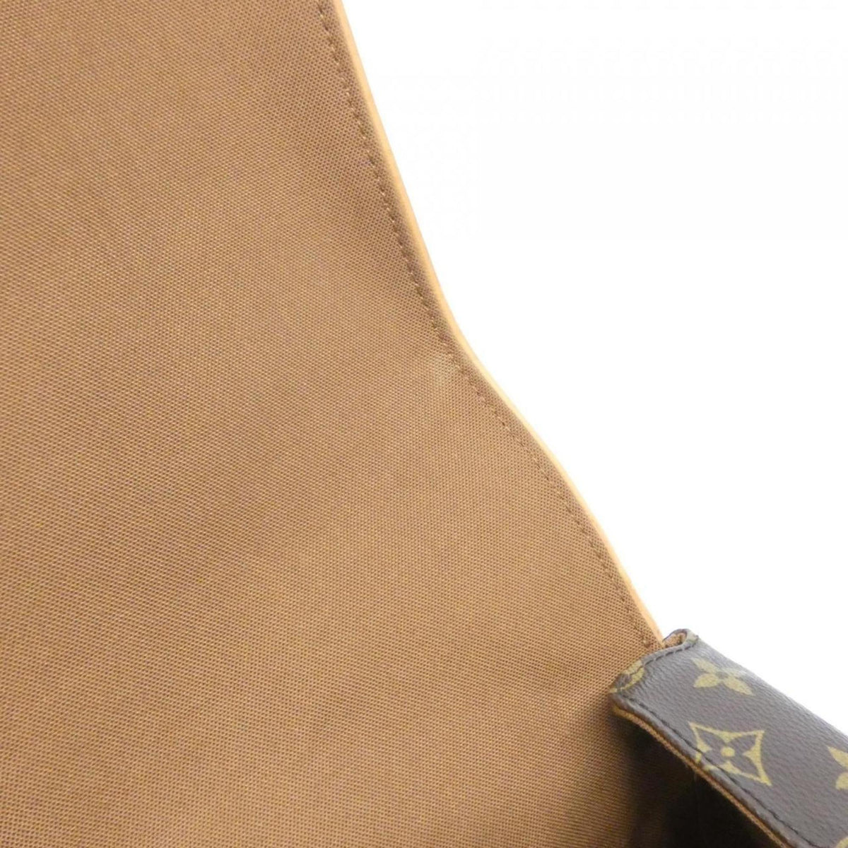 Louis Vuitton Marron Coated Canvas Shoulder Bag (Pre-Owned)