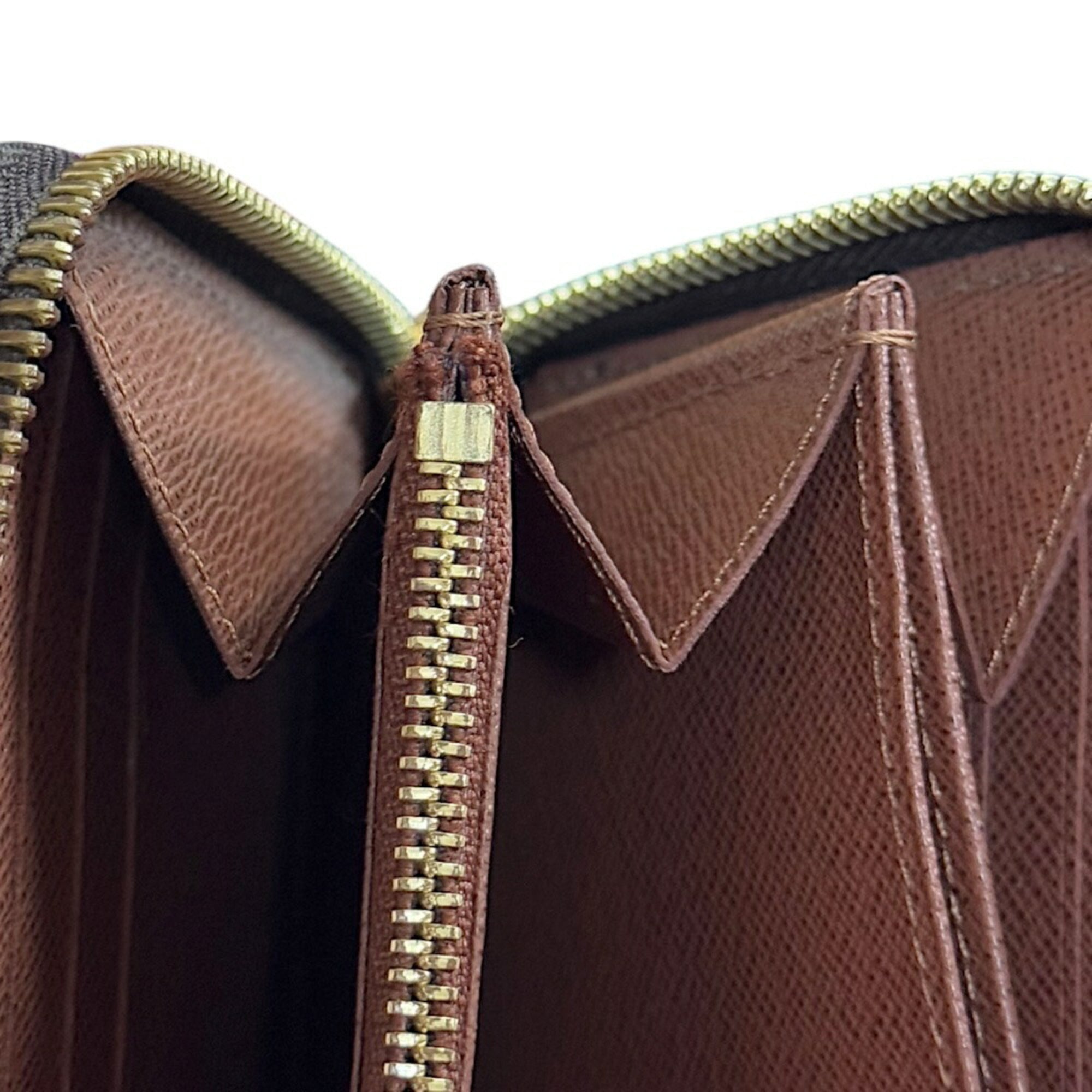 Louis Vuitton Monogram Brown Monogram Long Wallet (Bi-Fold) (Pre-Owned)