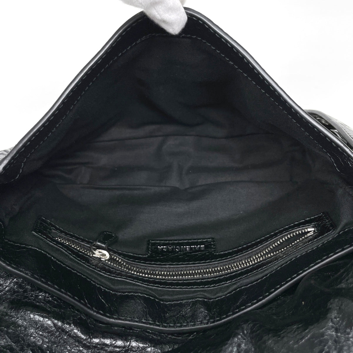 Balenciaga Black Leather Shoulder Bag (Pre-Owned)