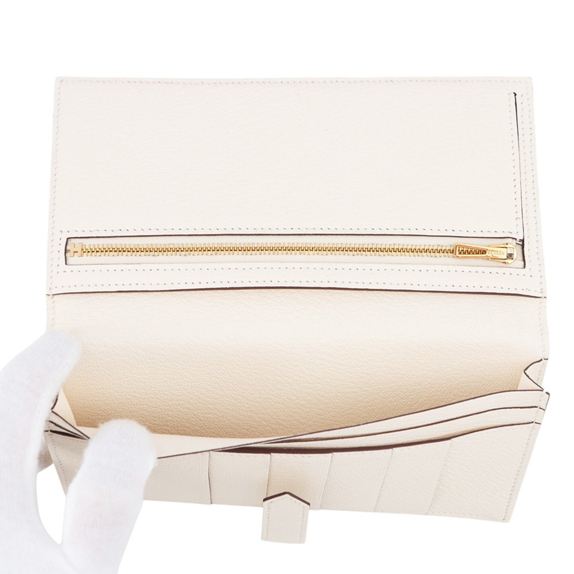 Hermes Ivory Chevre Leather Long Wallet (Bi-Fold) (Pre-Owned)