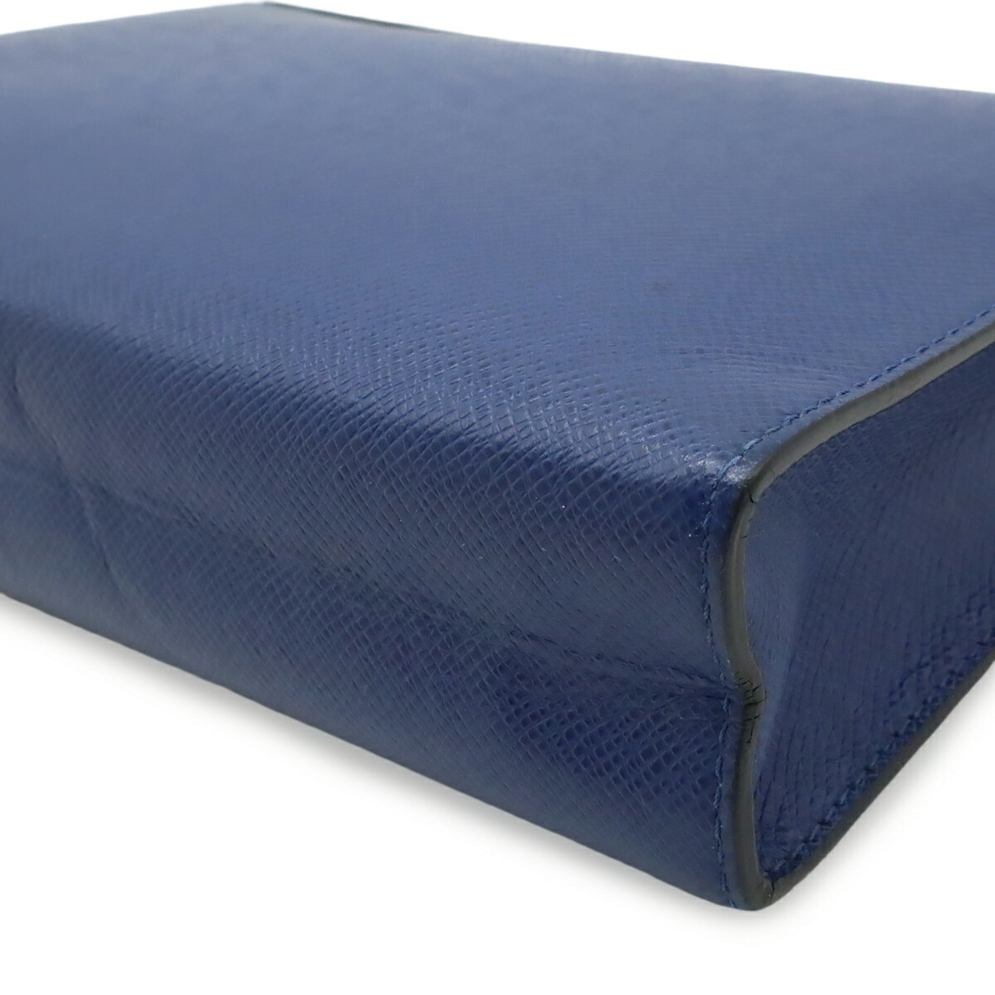 Louis Vuitton Blue Cobalt Taiga Leather Leather Clutch Bag Pochette (Pre-Owned)
