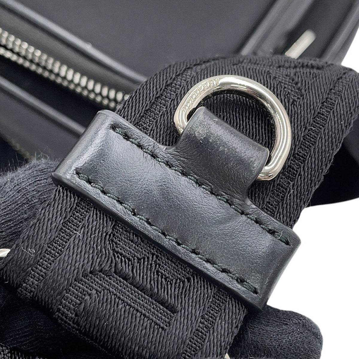 Burberry Black Nylon Shoulder Bag (Pre-Owned)