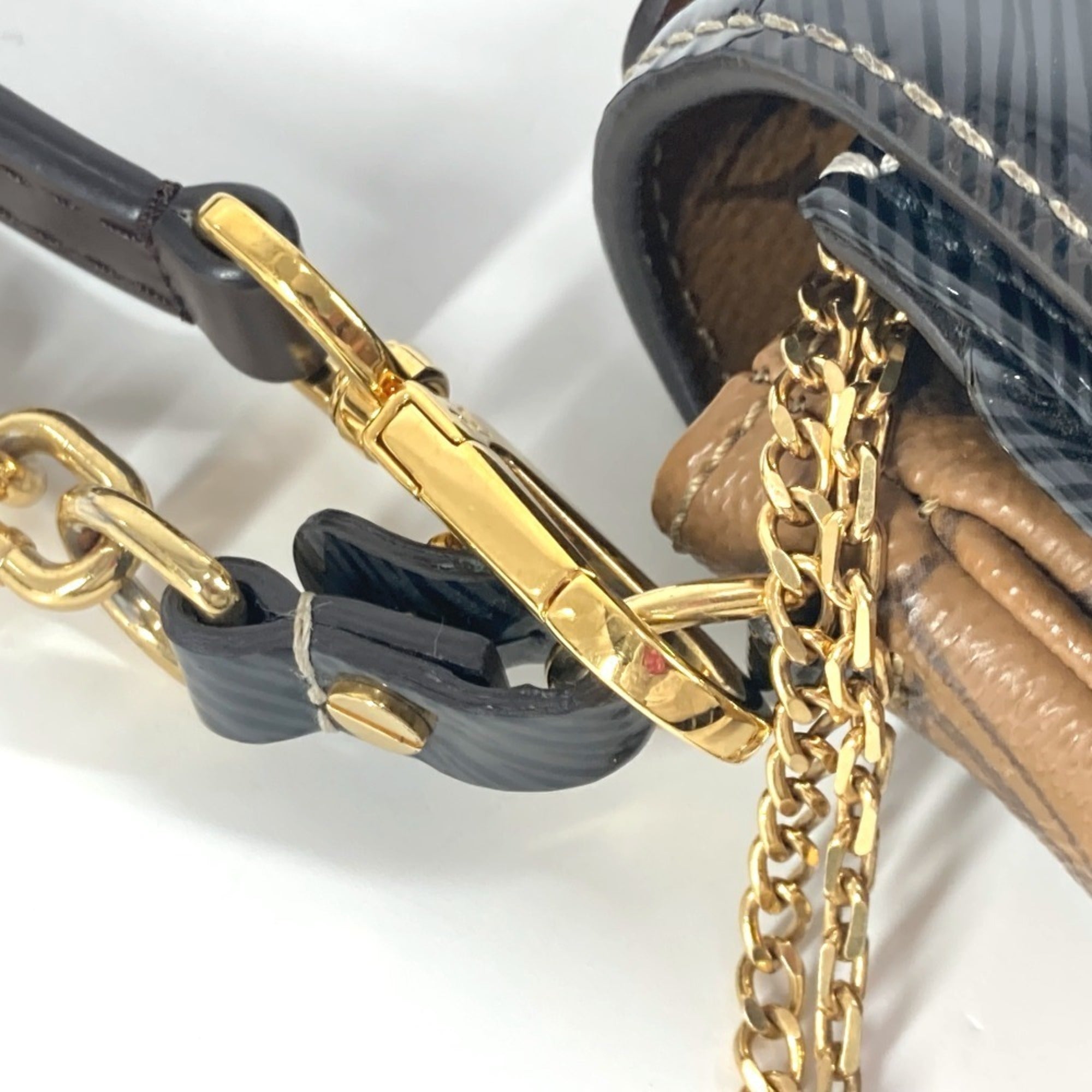 Louis Vuitton Monogram Reverse Black Brown Monogram Reverse Handbag Pochette Shoulder Bag (Pre-Owned)