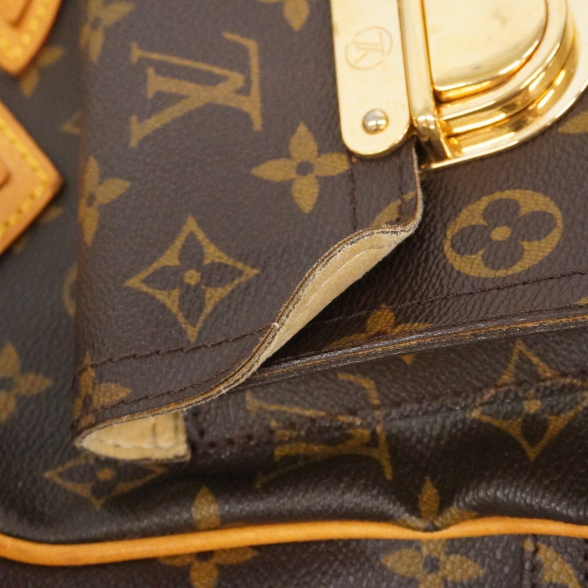Louis Vuitton Brown Handbag (Pre-Owned)