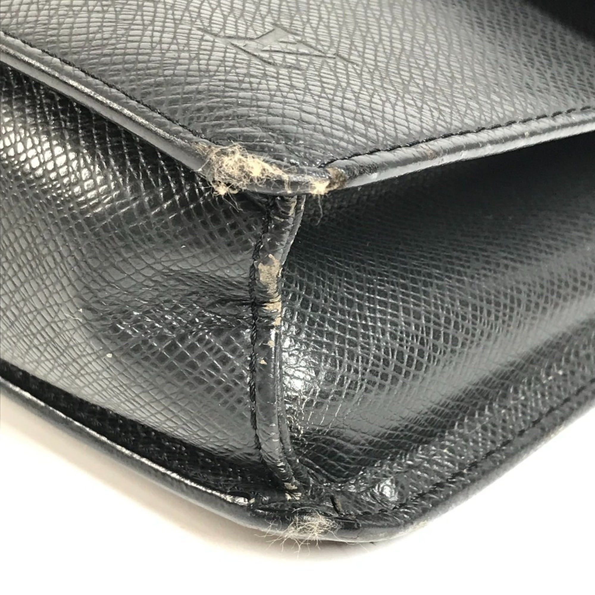 Louis Vuitton Ardoise Black Taiga Leather Clutch Bag Handbag Pouch (Pre-Owned)