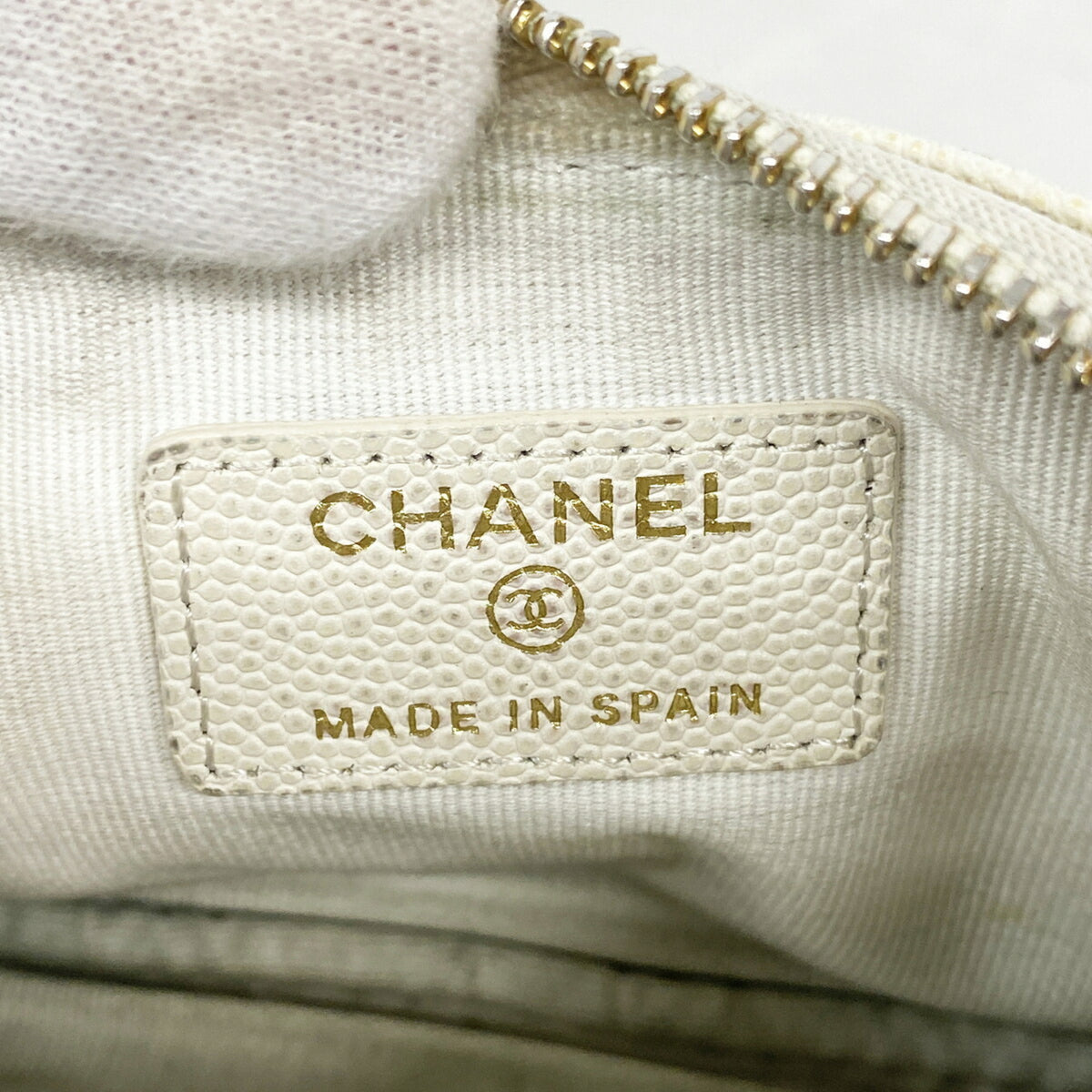 Chanel White Grained Calfskin Coin Purse/Coin Case (Pre-Owned)
