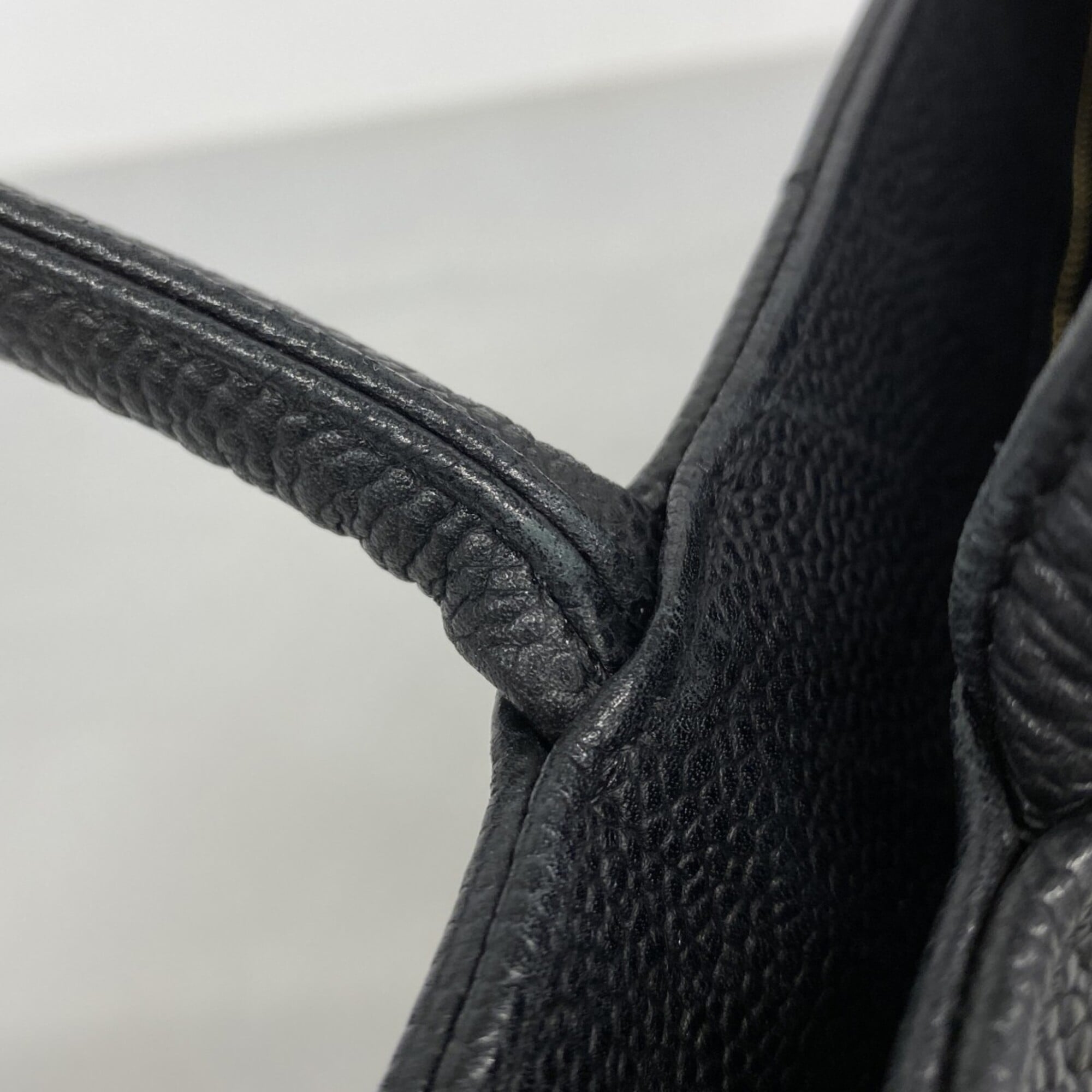 Chanel Black Grained Calfskin Tote Bag (Pre-Owned)