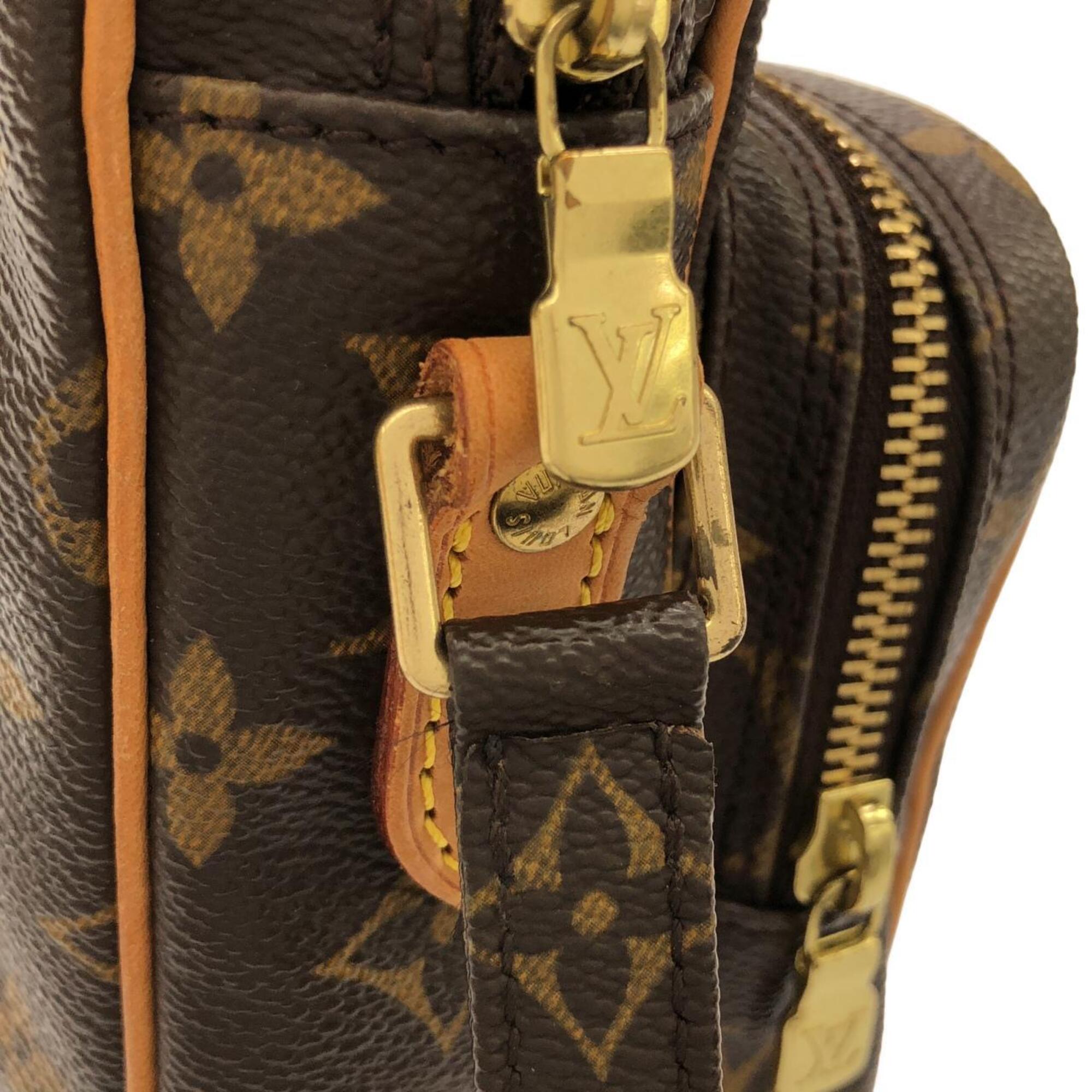 Louis Vuitton Marron Coated Canvas Shoulder Bag (Pre-Owned)