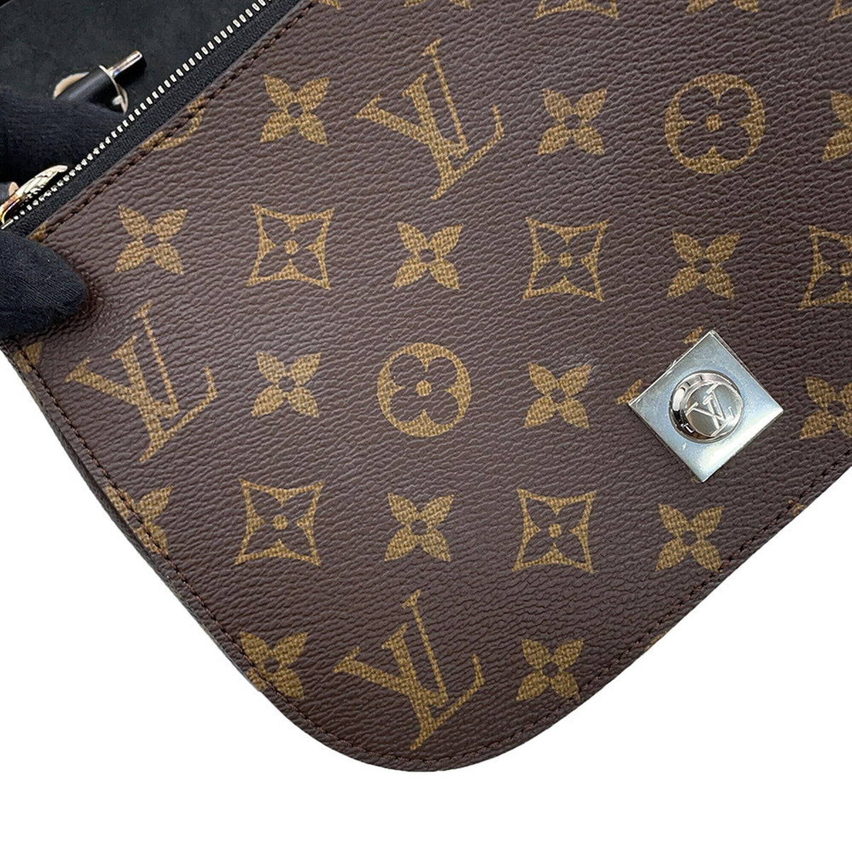 Louis Vuitton Monogram Black Noir Monogram Leather Handbag (Pre-Owned)