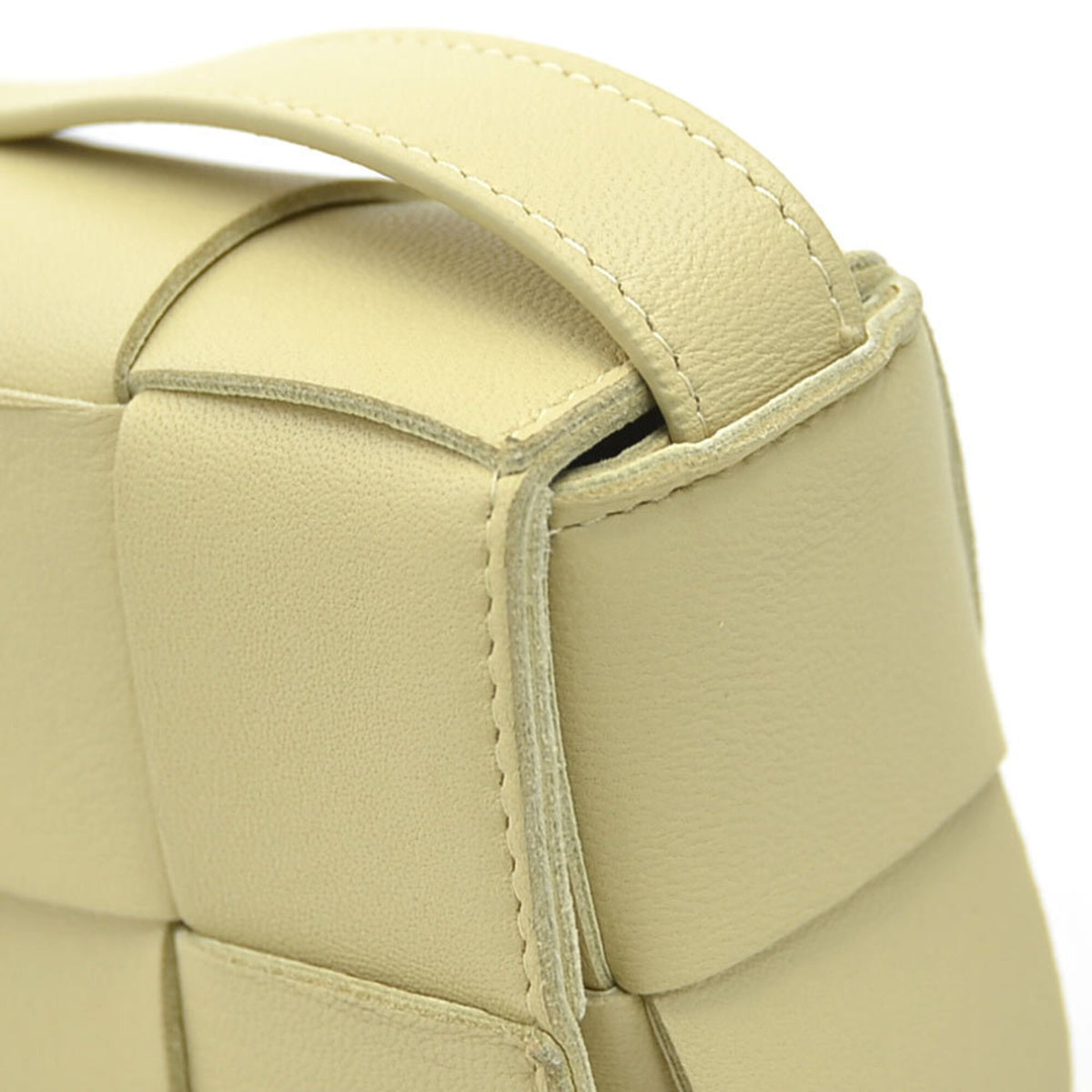 Bottega Veneta Beige Leather Shoulder Bag (Pre-Owned)