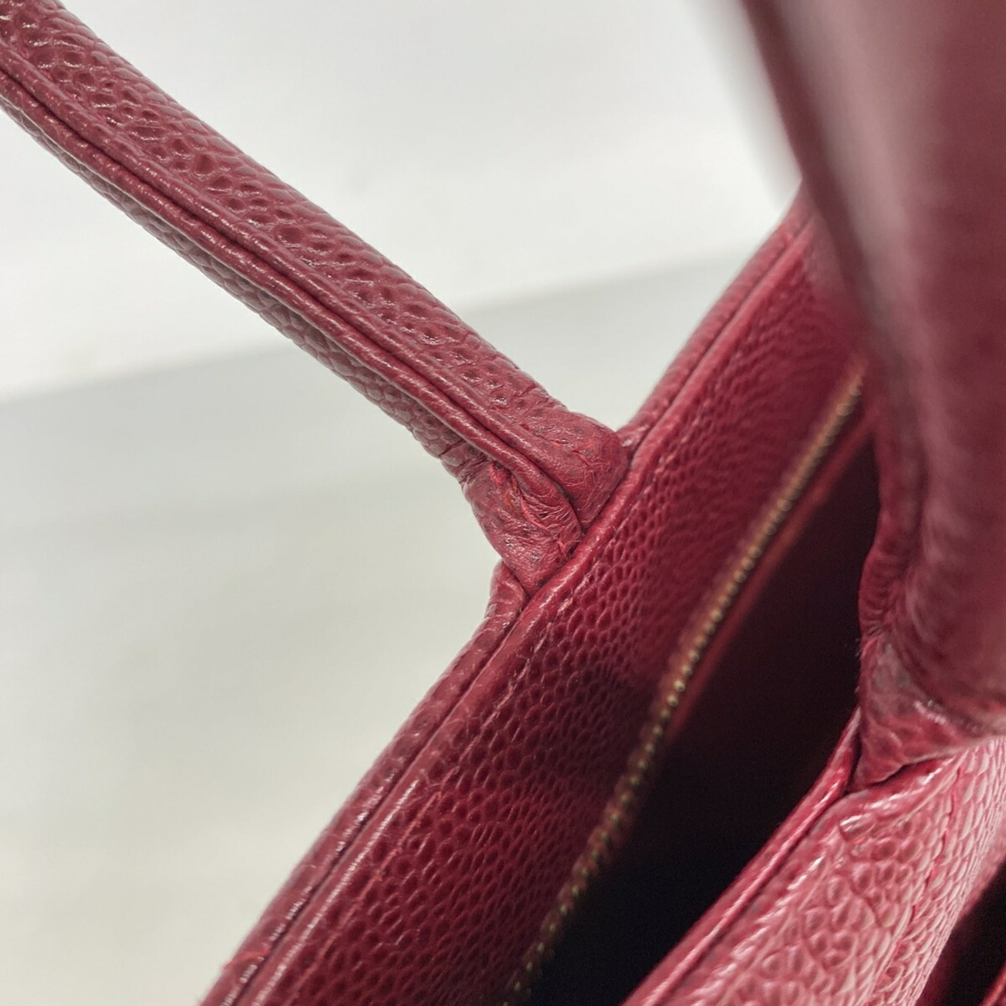 Chanel Bordeaux Grained Calfskin Tote Bag (Pre-Owned)