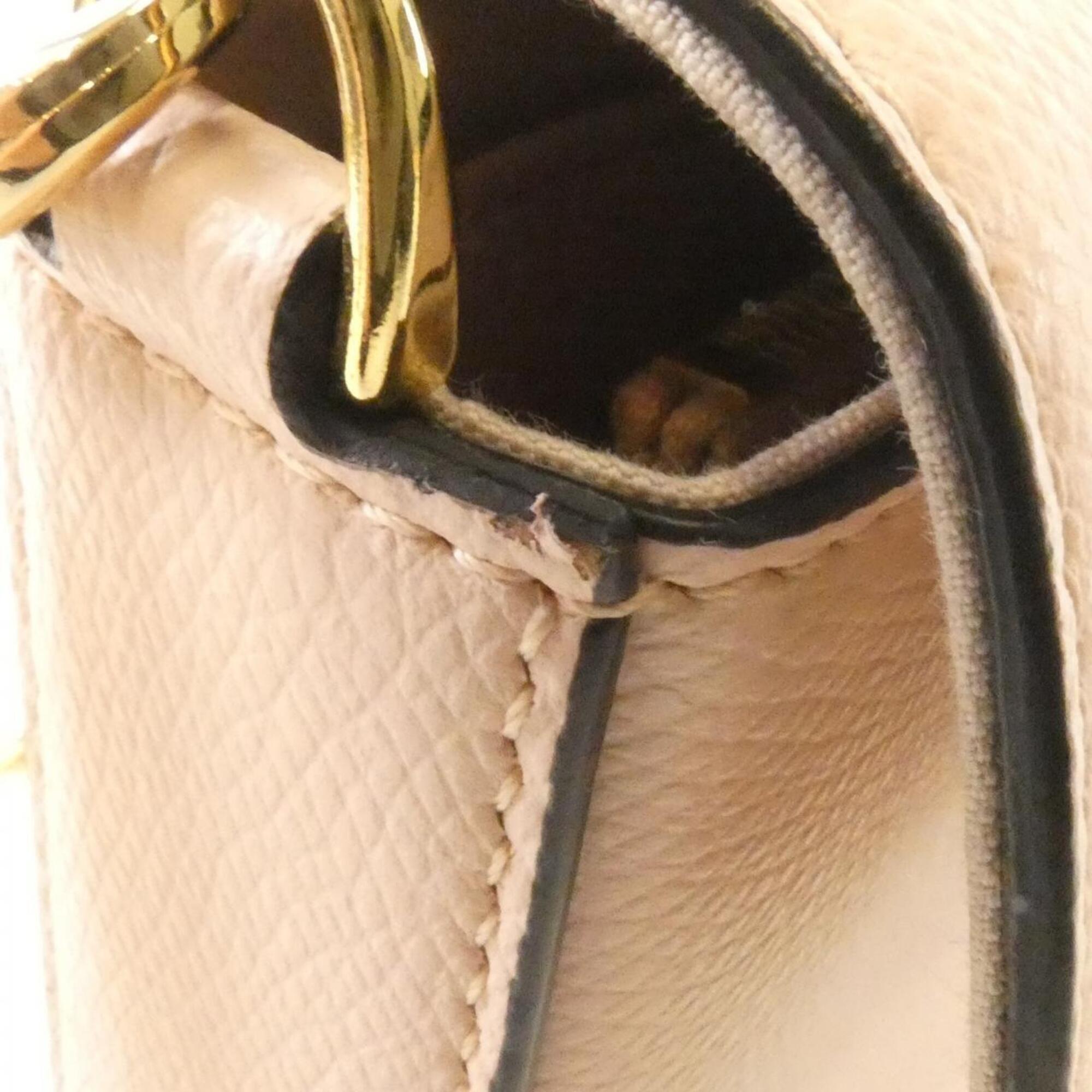 Fendi Gold Leather Shoulder Bag (Pre-Owned)