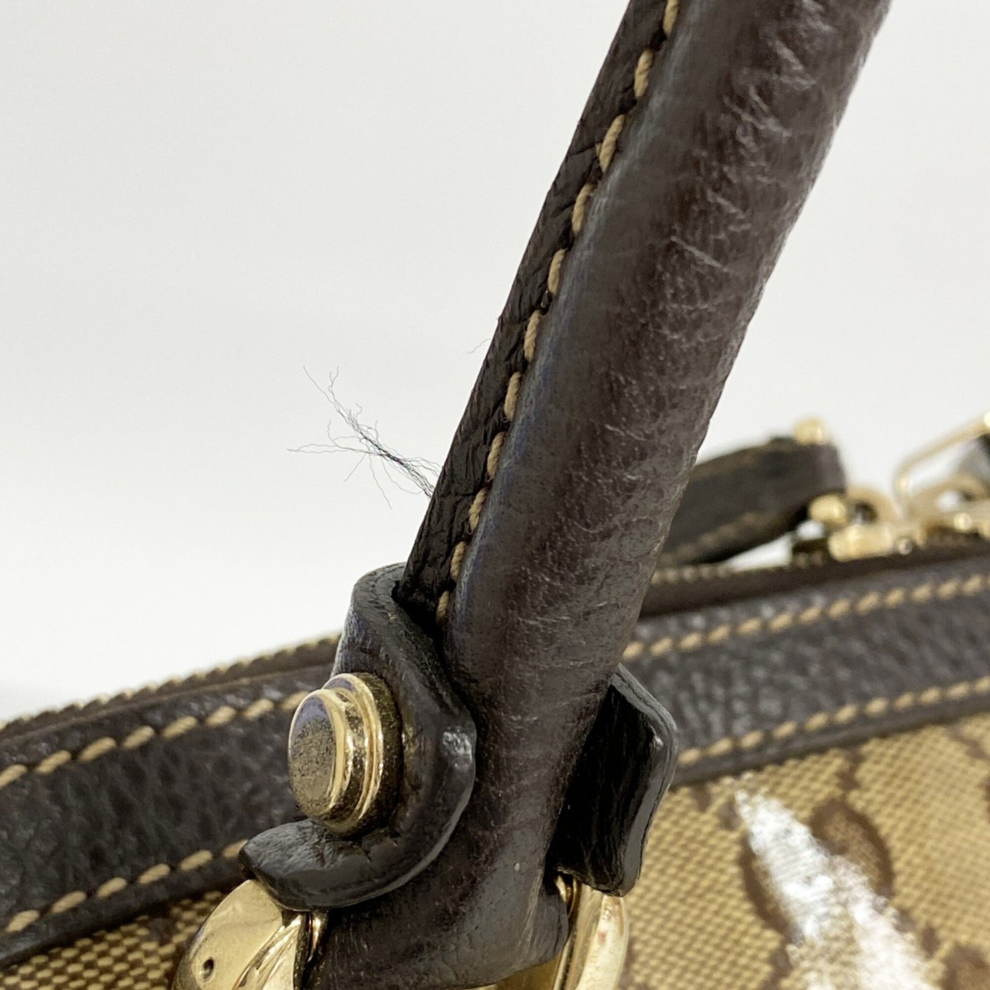 Gucci Beige Brown Coated Canvas Handbag (Pre-Owned)