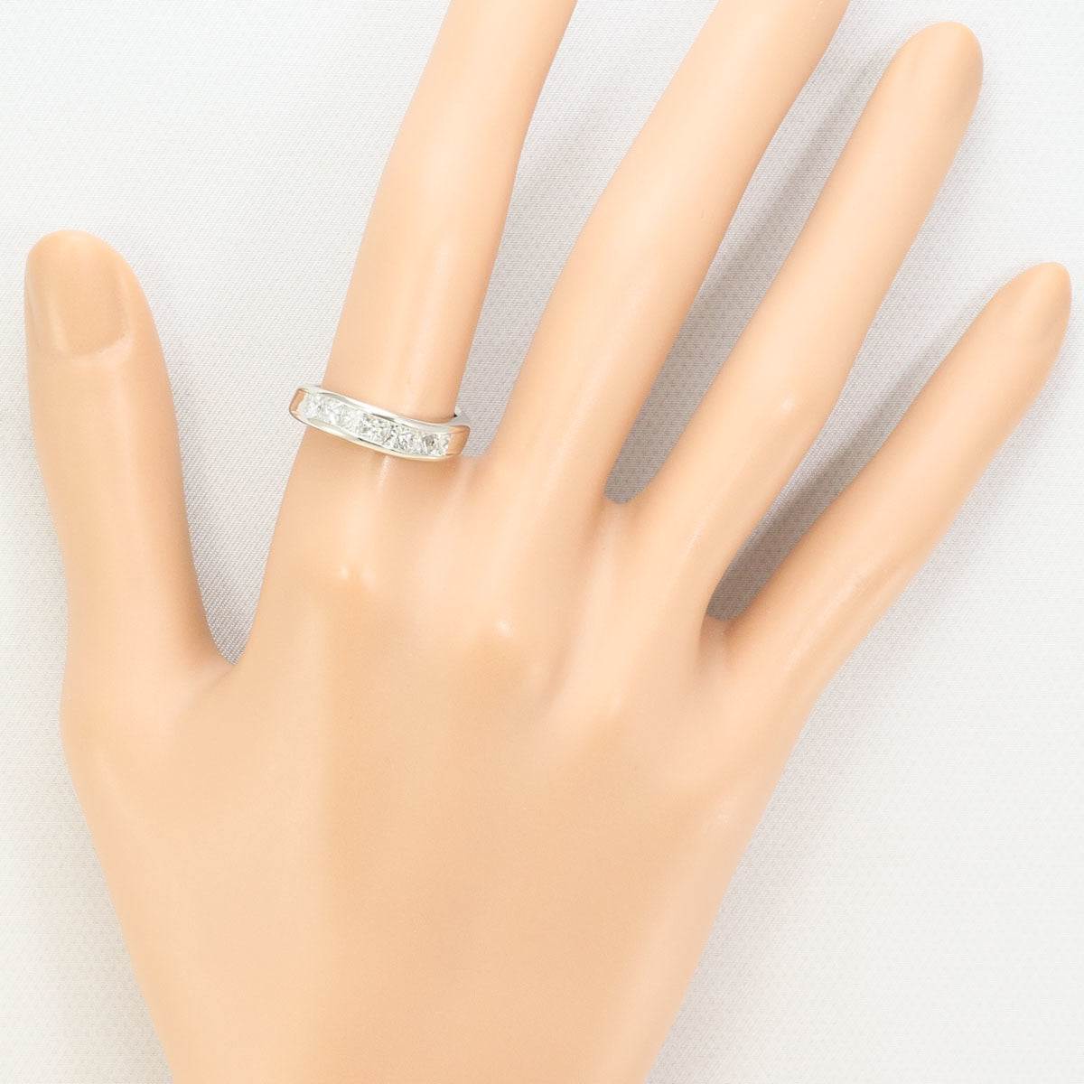Unbranded Platinum Platinum 900 Band Ring (Pre-Owned)