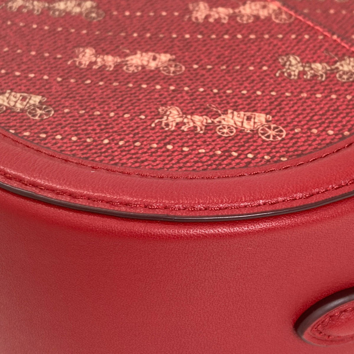 Coach Red Color Pvc Leather Shoulder Bag (Pre-Owned)