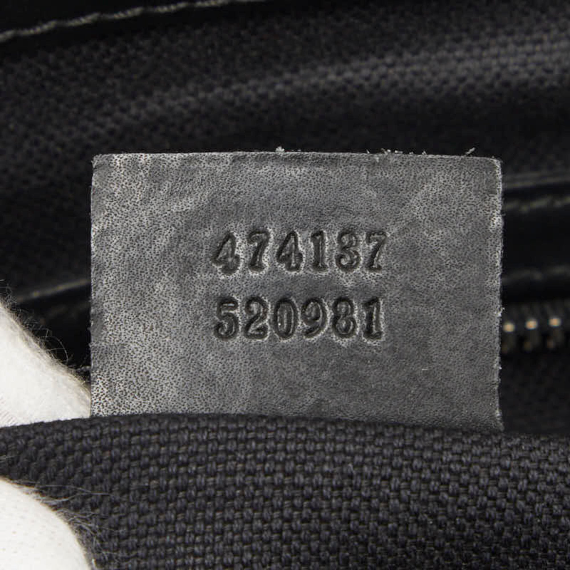 Gucci Gray Gg Supreme Shoulder Bag (Pre-Owned)