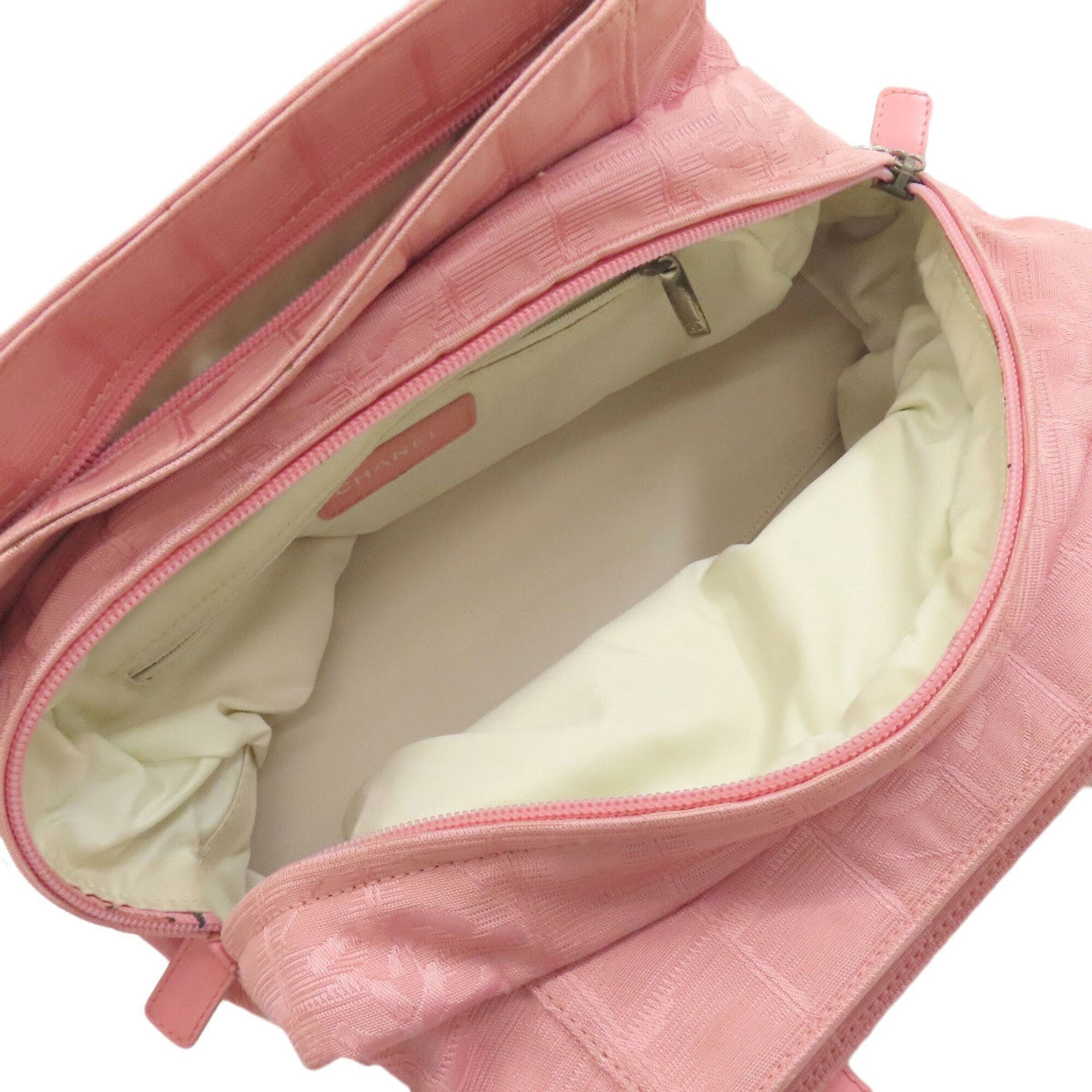 Chanel New Travel Line Pink Nylon Jacquard Handbag (Pre-Owned)
