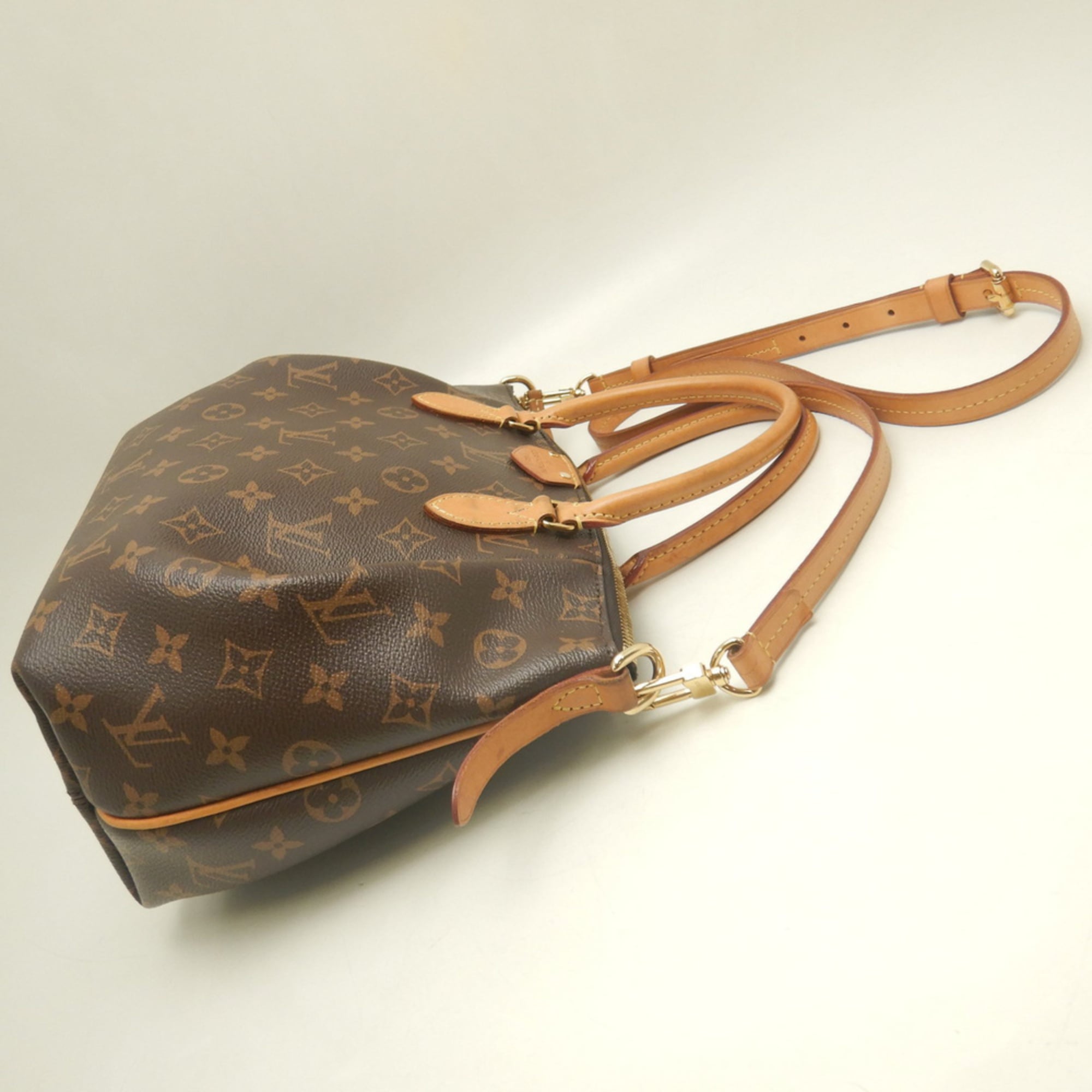 Louis Vuitton Brown Monogram Monogram Canvas Handbag (Pre-Owned)