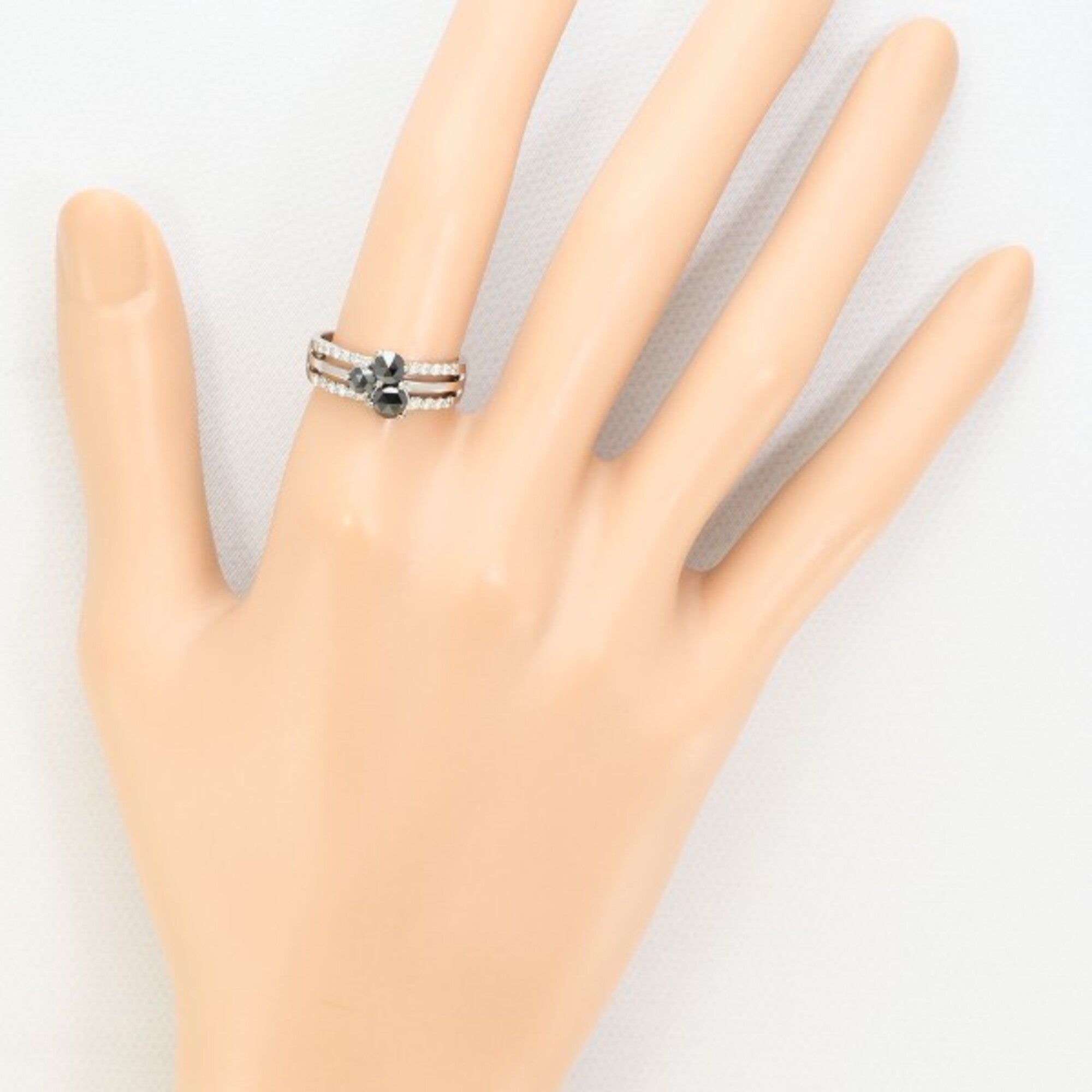 Unbranded Black White Gold White Gold (14K) Band Ring (Pre-Owned)