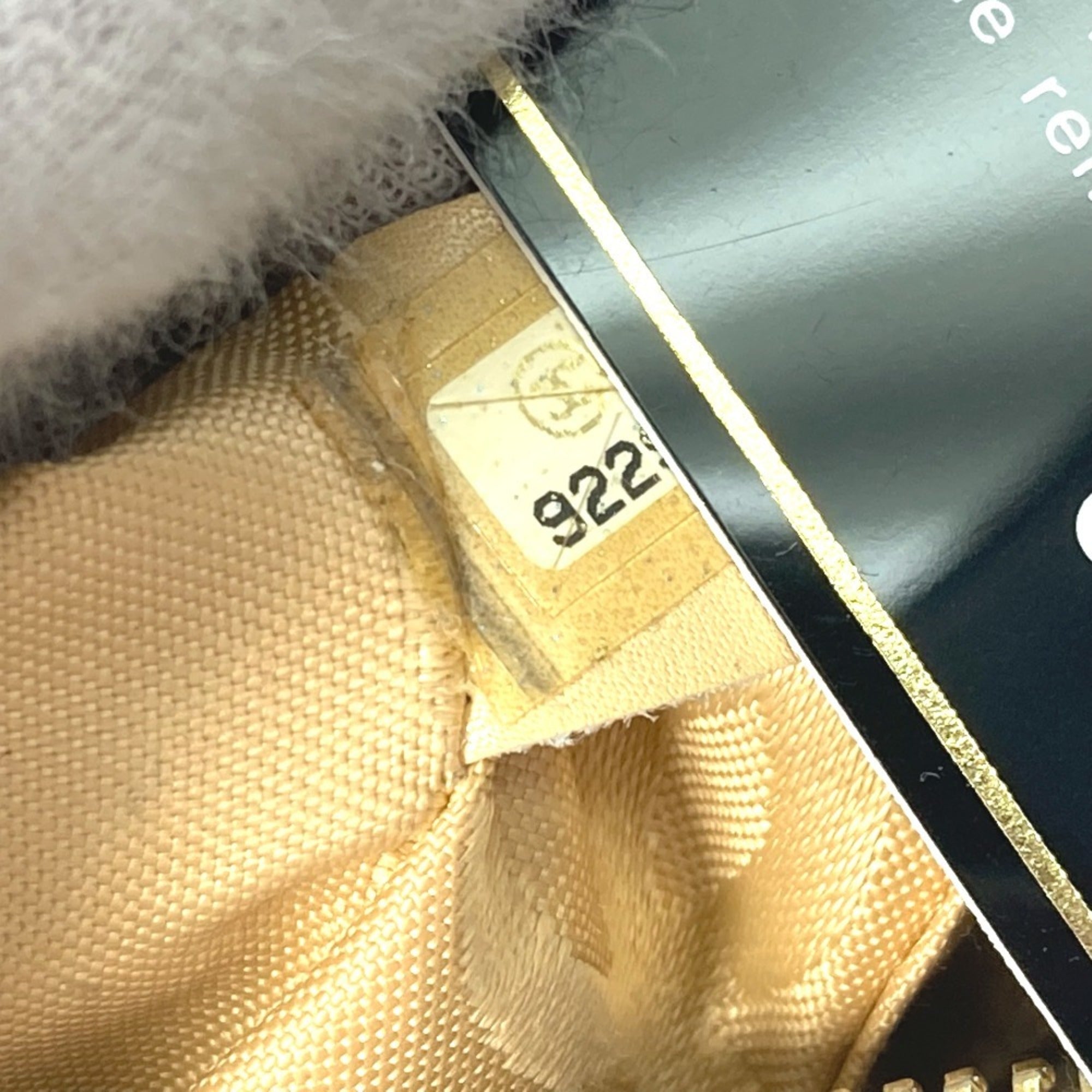 Chanel Wild Stitch Beige Leather Handbag (Pre-Owned)