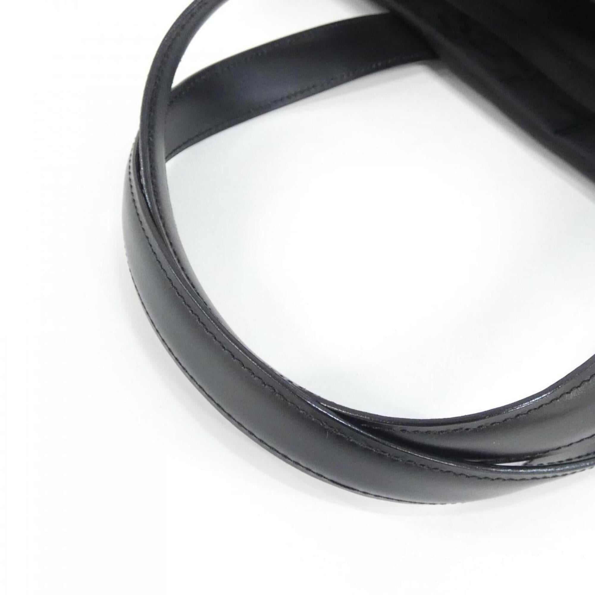 Chanel Black Nylon Handbag (Pre-Owned)