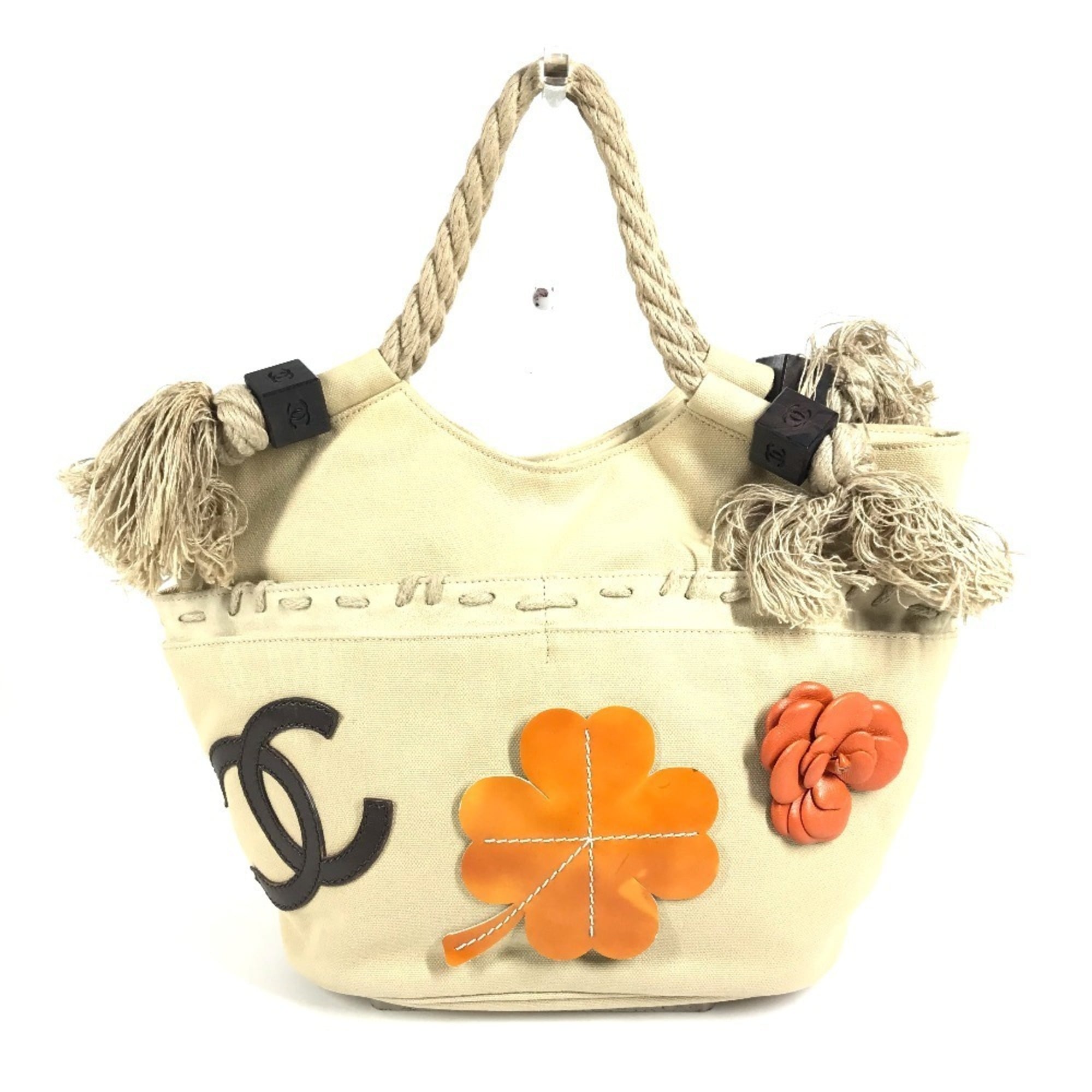 Chanel Beige Canvas Handbag Shoulder Bag (Pre-Owned)