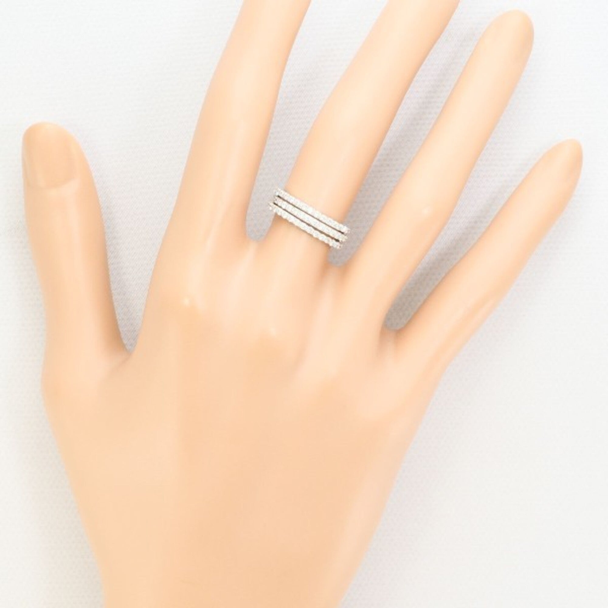 Unbranded White Gold White Gold (18K) Band Ring (Pre-Owned)