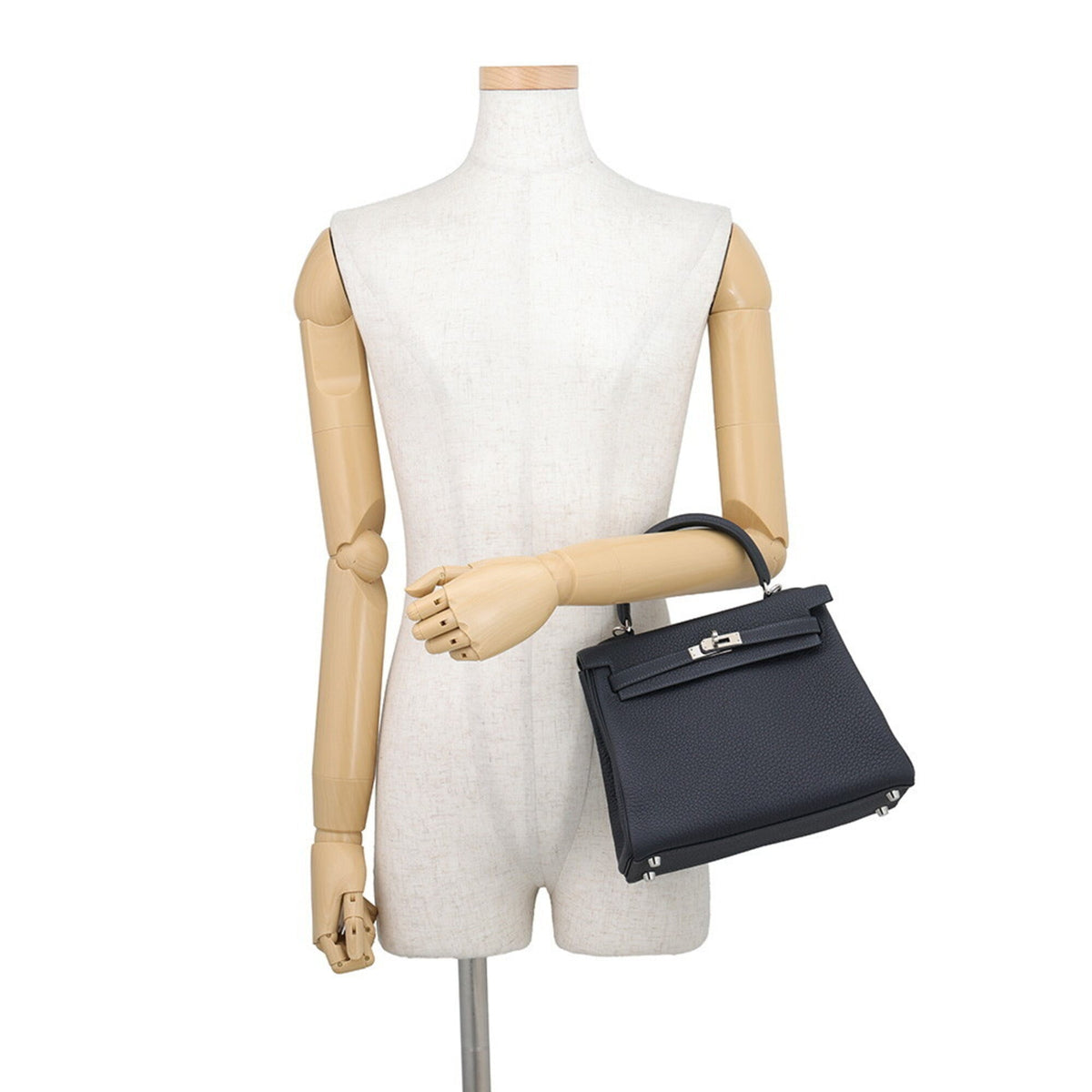 Hermes Black Togo Leather Handbag (Pre-Owned)
