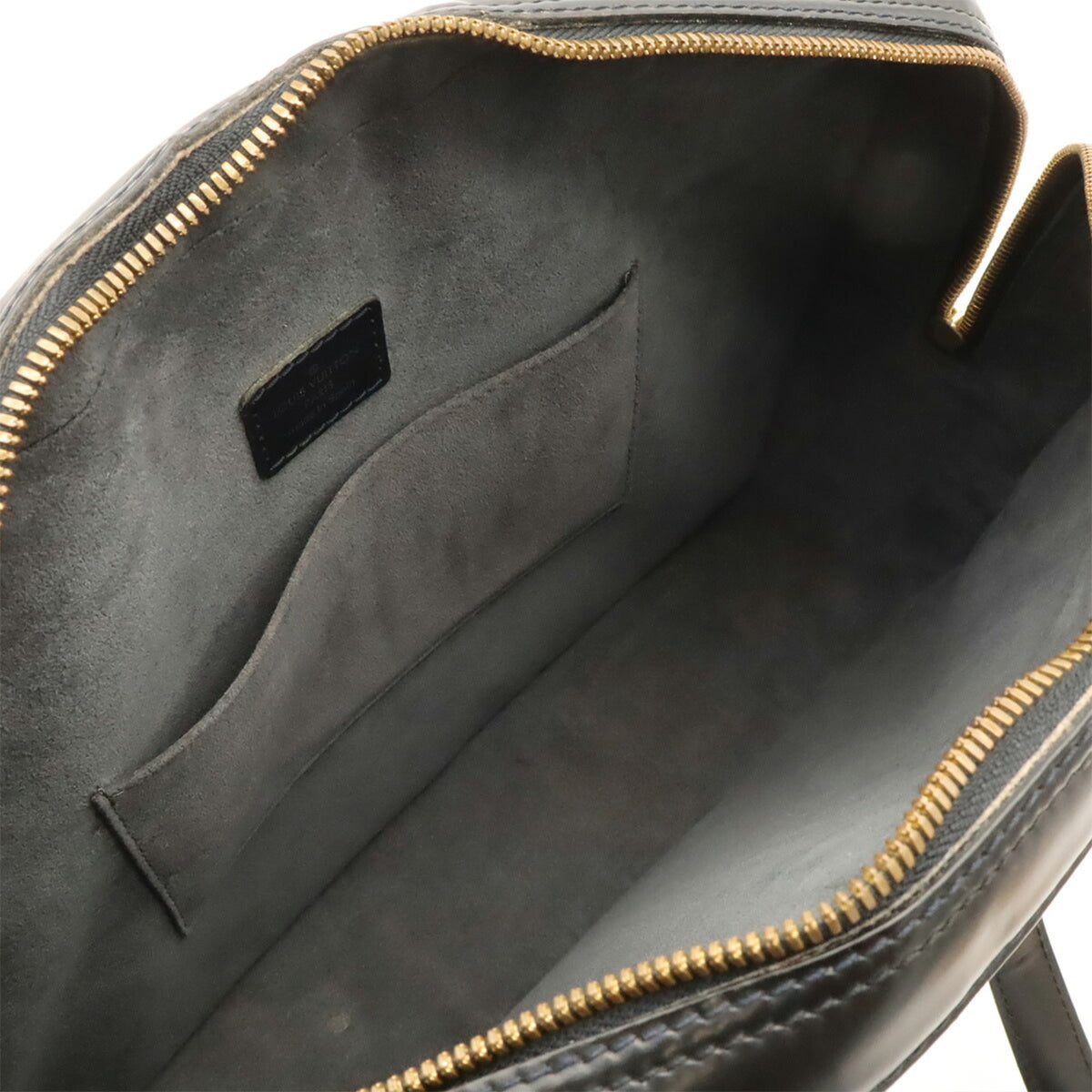 Louis Vuitton Noir Epi Leather Shoulder Bag (Pre-Owned)