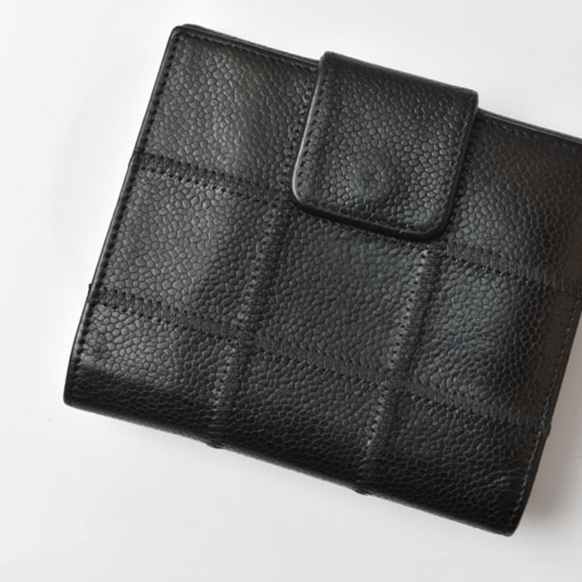 Chanel Black Leather Wallet (Bi-Fold) (Pre-Owned)