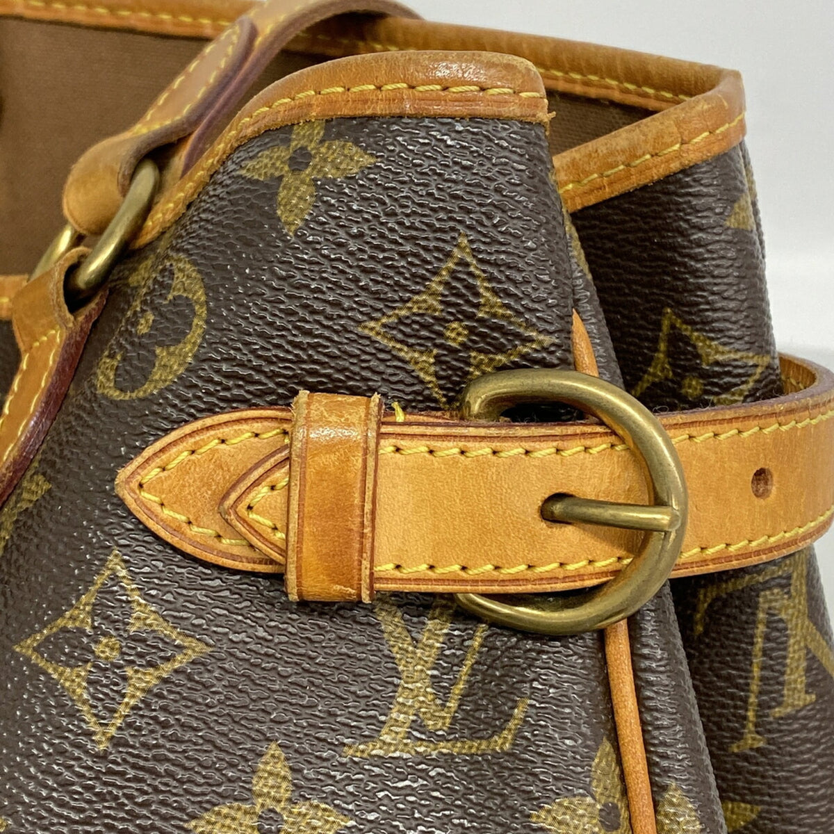 Louis Vuitton Brown Tote Bag (Pre-Owned)