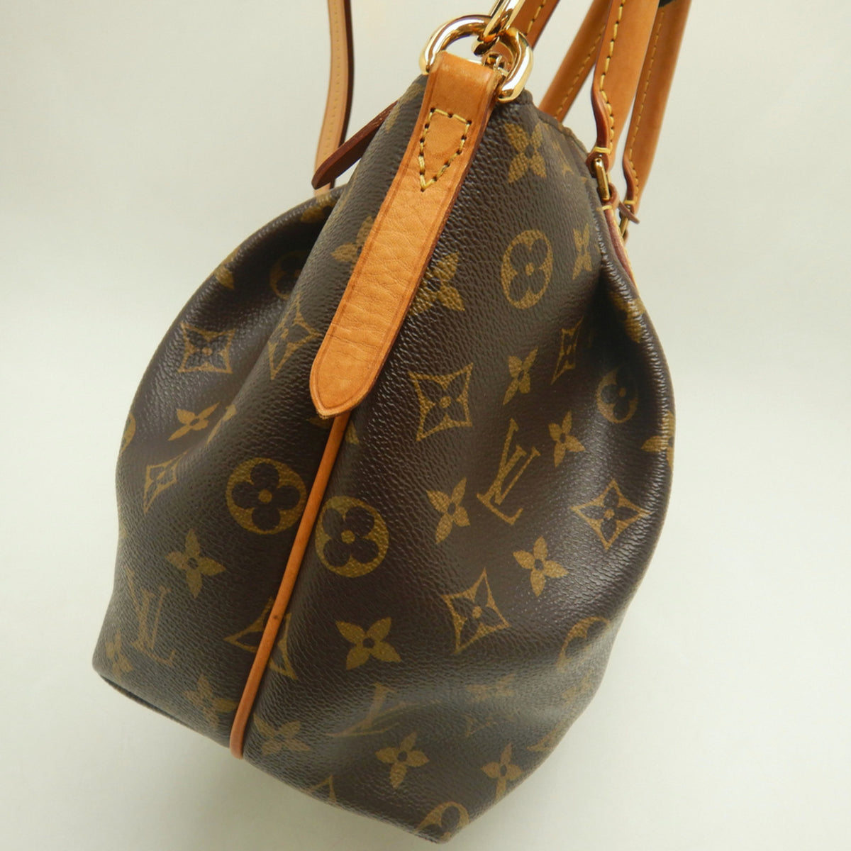 Louis Vuitton Brown Monogram Monogram Canvas Handbag (Pre-Owned)