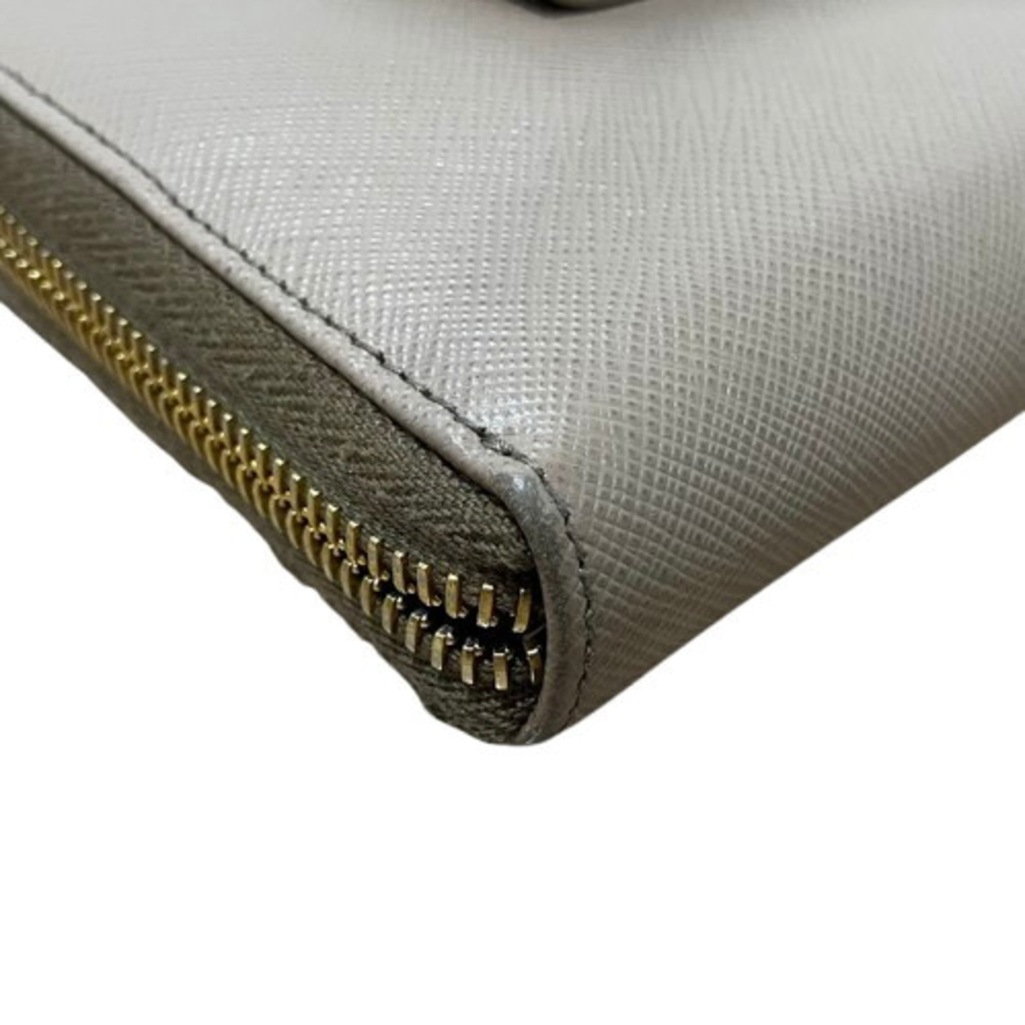 Prada Pink Beige Leather Long Wallet (Bi-Fold) (Pre-Owned)