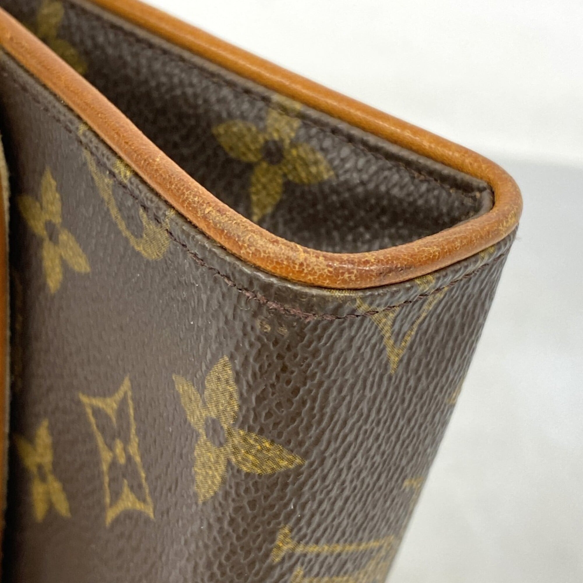 Louis Vuitton Brown Fanny Pack (Pre-Owned)