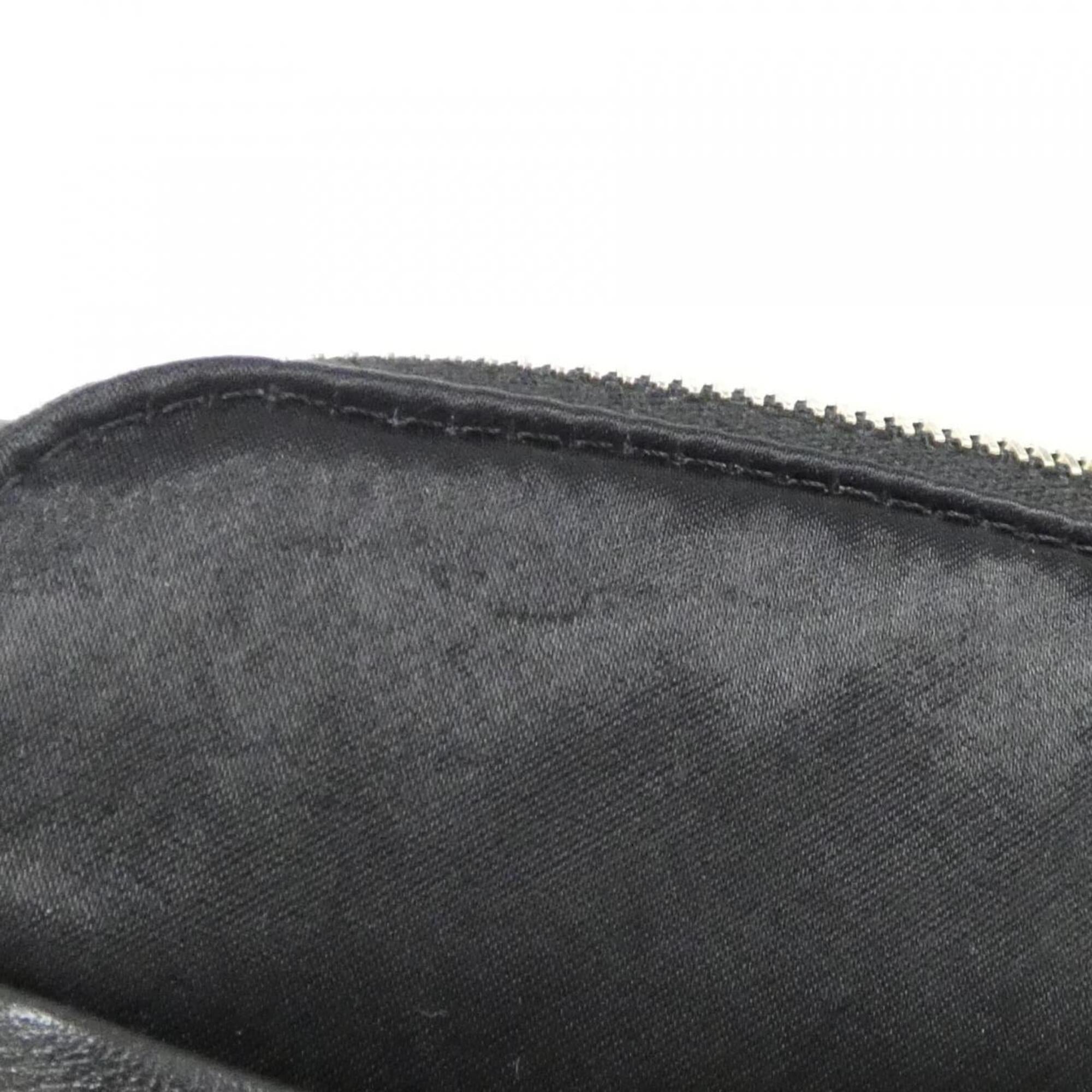 Chanel Black Nylon Handbag (Pre-Owned)
