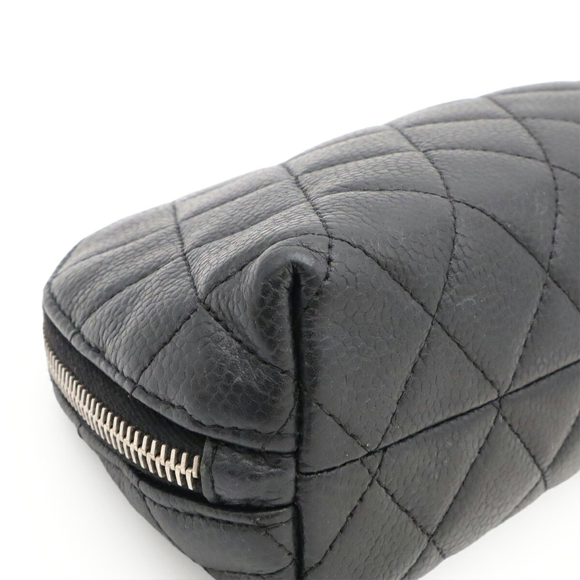 Chanel Black Grained Calfskin Pouch (Pre-Owned)