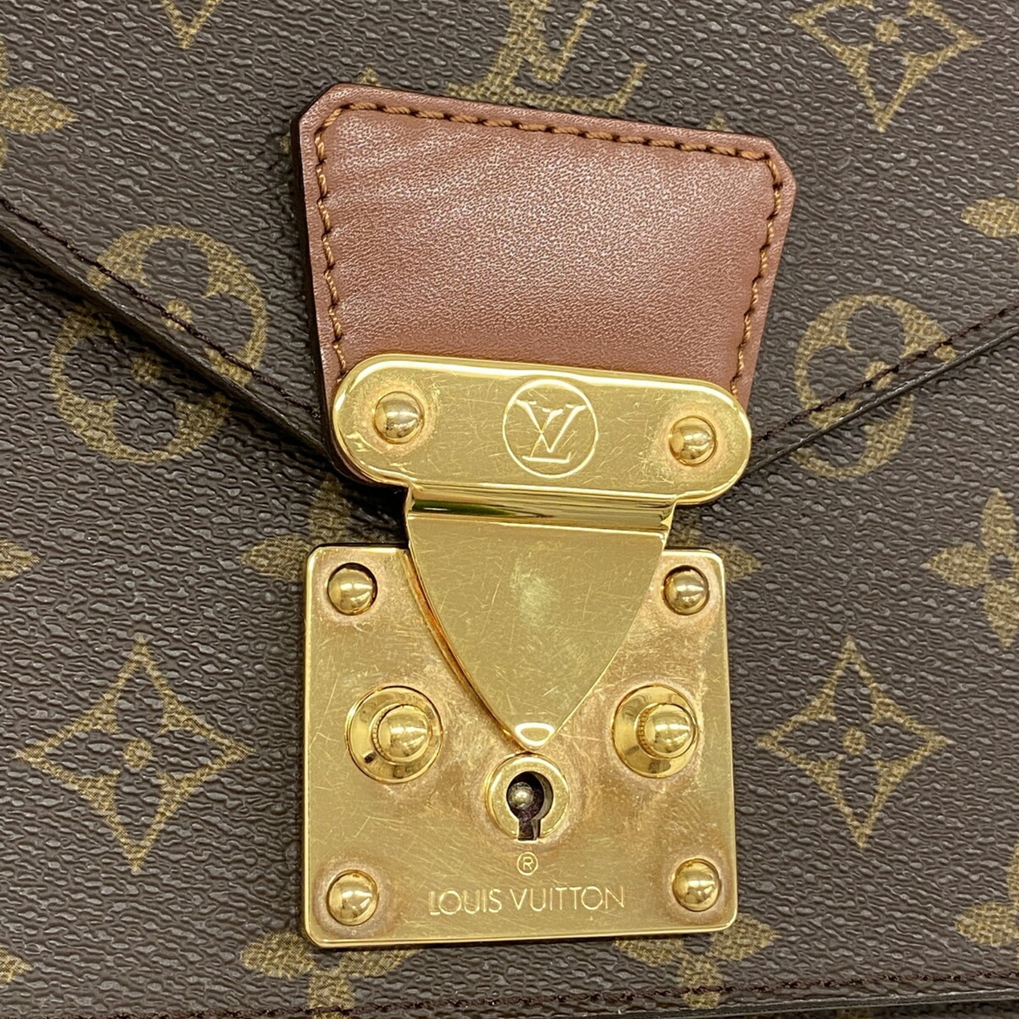 Louis Vuitton Brown Handbag (Pre-Owned)
