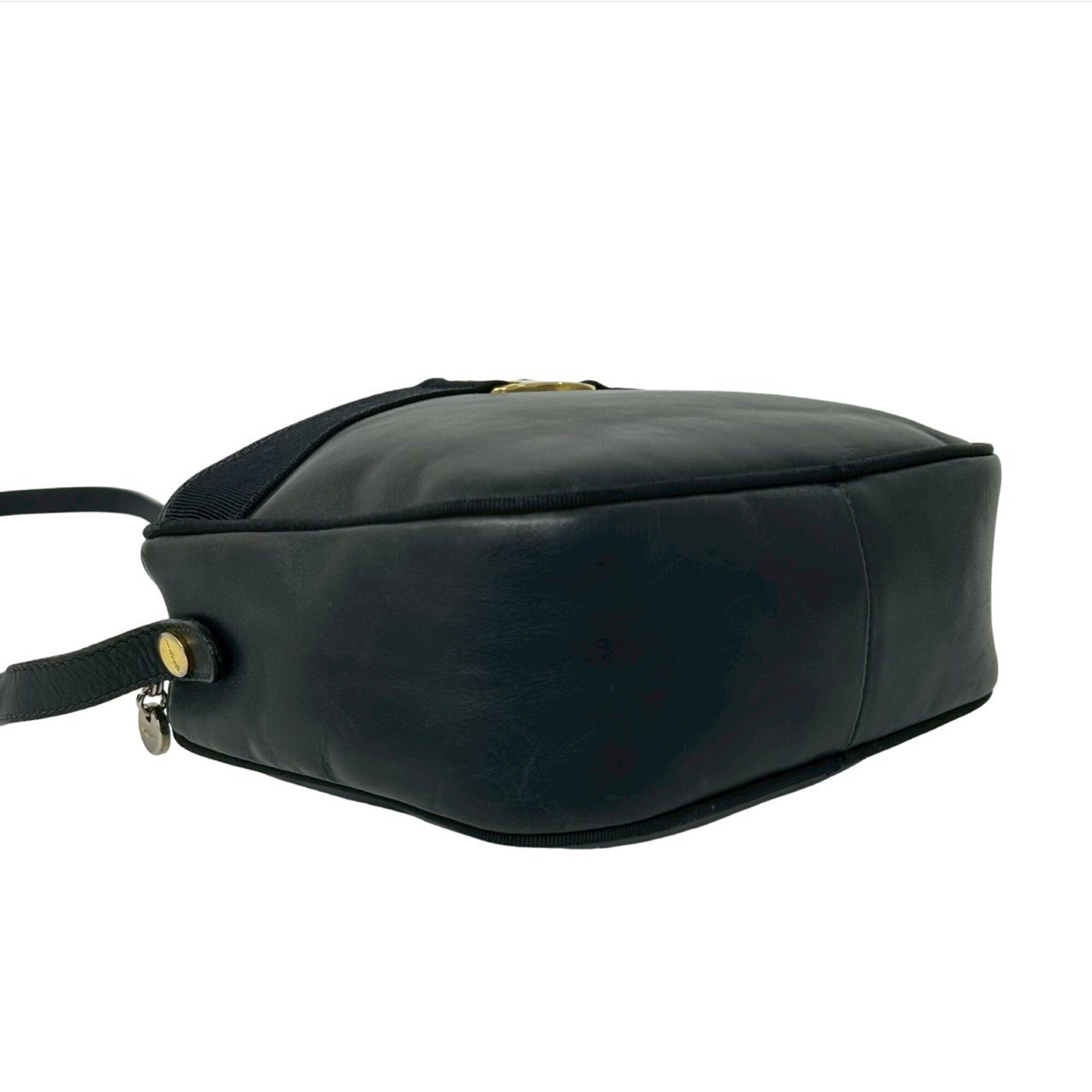Salvatore Ferragamo Navy Leather Shoulder Bag (Pre-Owned)