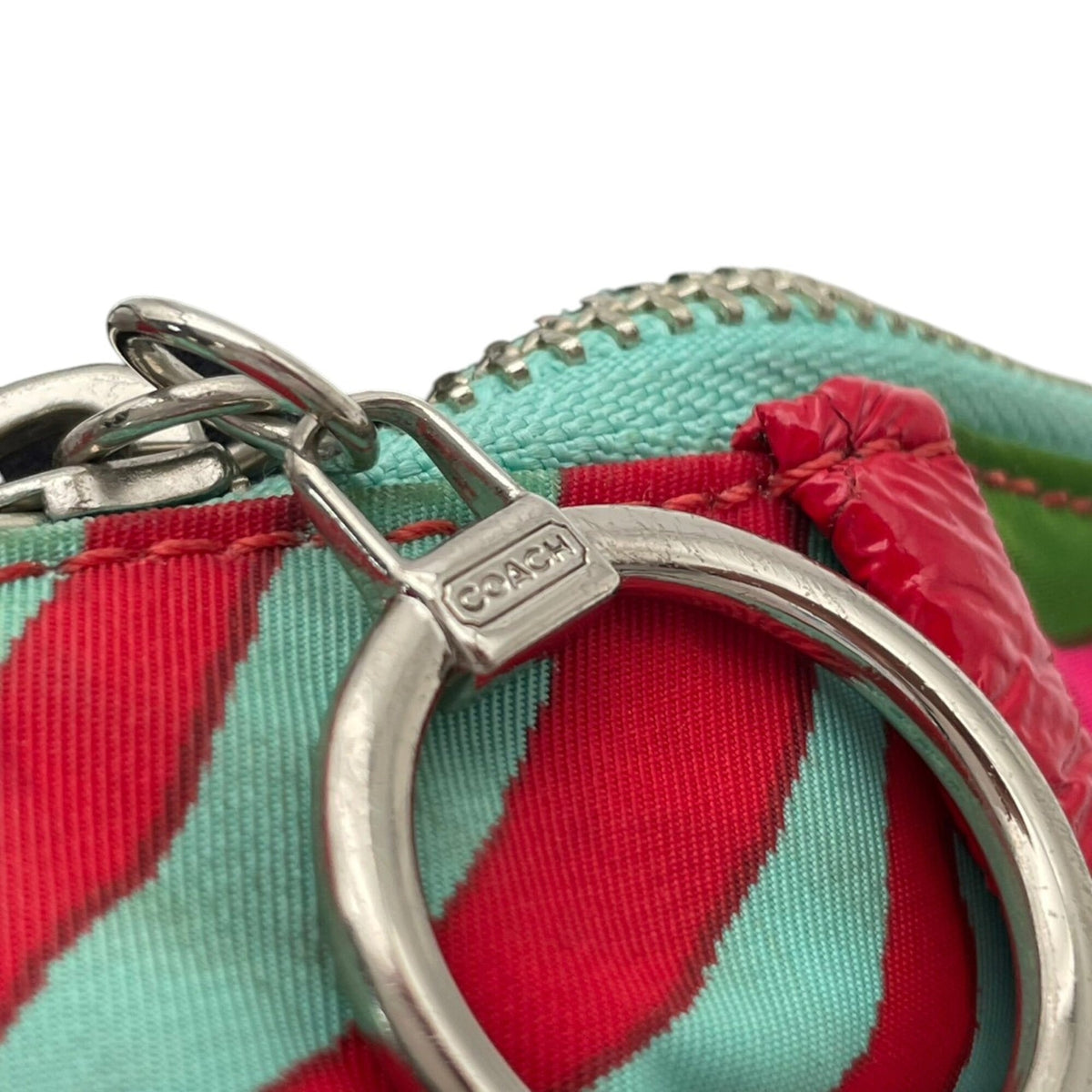 Coach Multi-Color Red Color Nylon Leather Shoulder Bag (Pre-Owned)