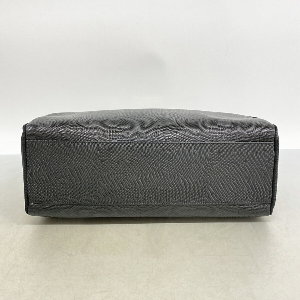 Salvatore Ferragamo Black Leather Tote Bag (Pre-Owned)