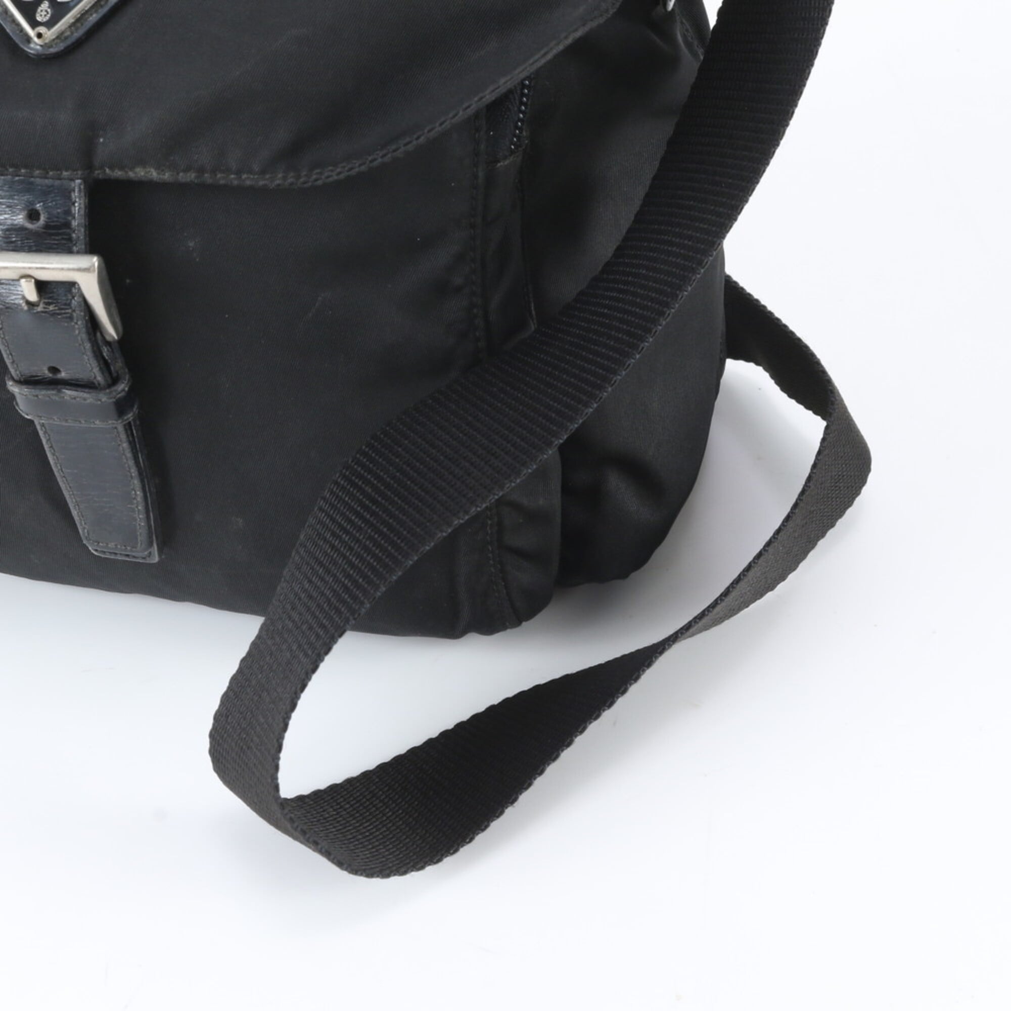 Prada Black Nylon Leather Messenger Bag Shoulder Bag (Pre-Owned)