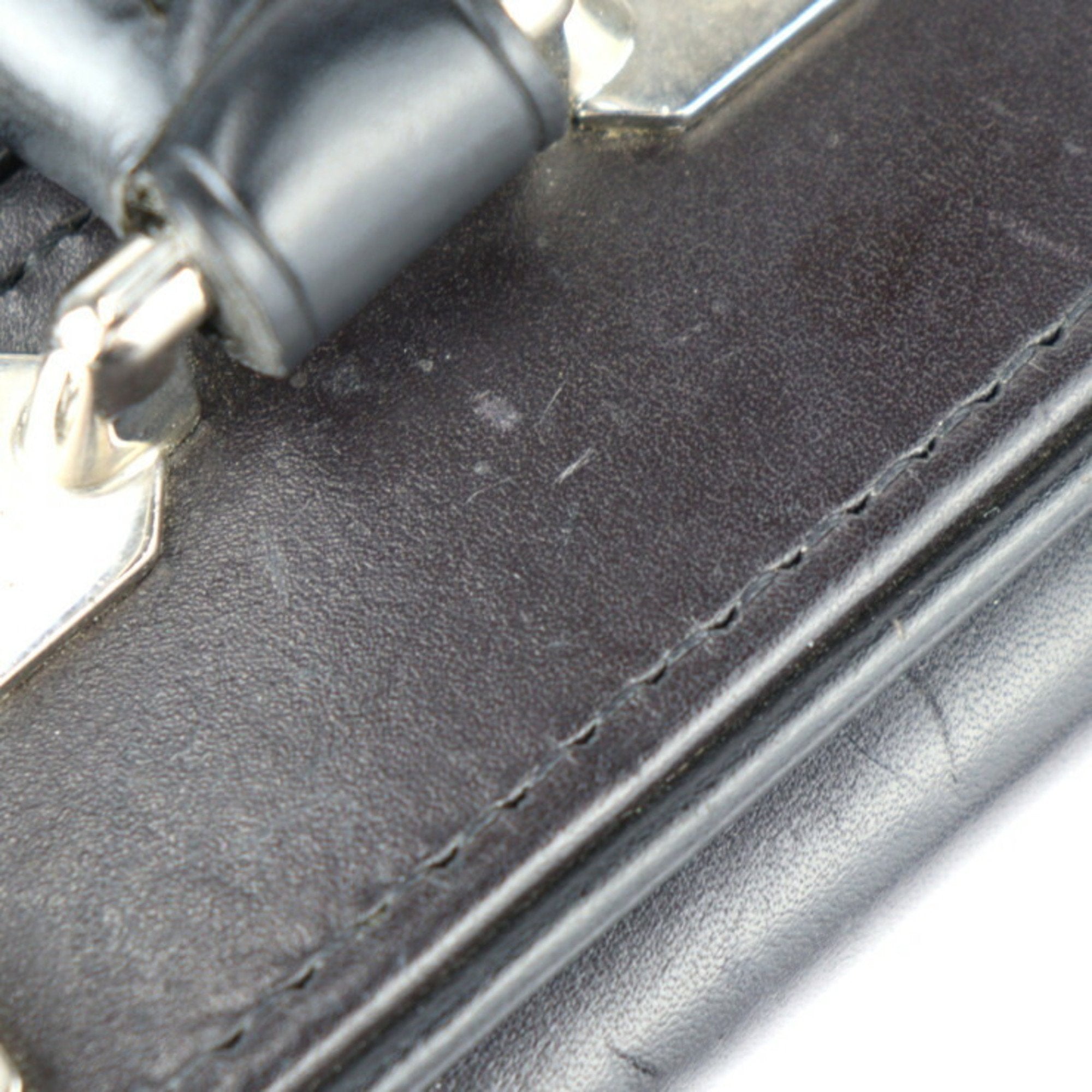 Louis Vuitton Black Leather Handbag (Pre-Owned)